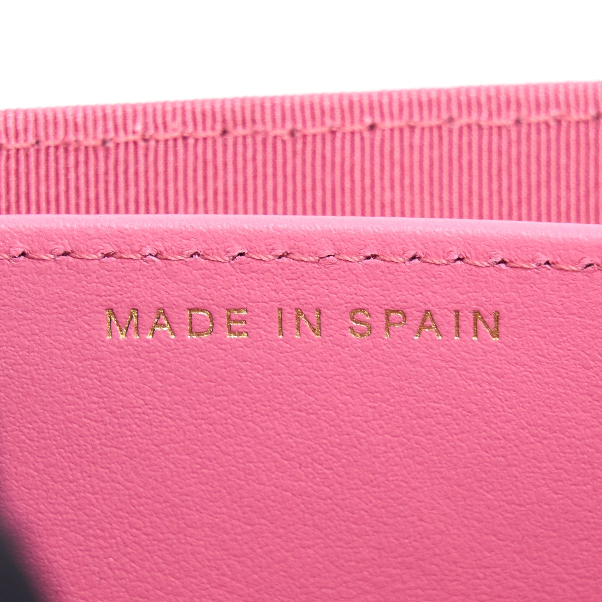 chanel-mini-flap-card-holder-caviar-pink-lghw
