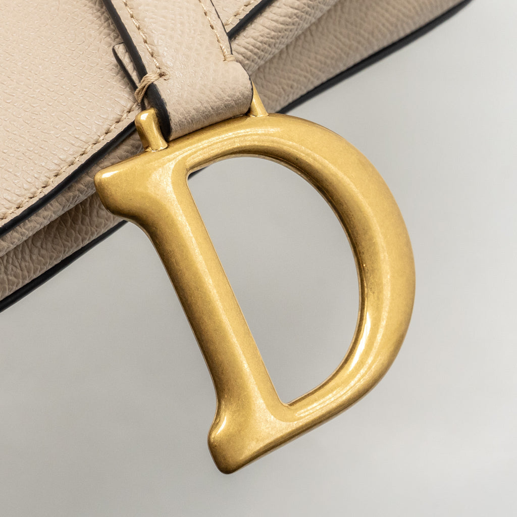 dior-medium-saddle-bag-calfskin-beige-ghw