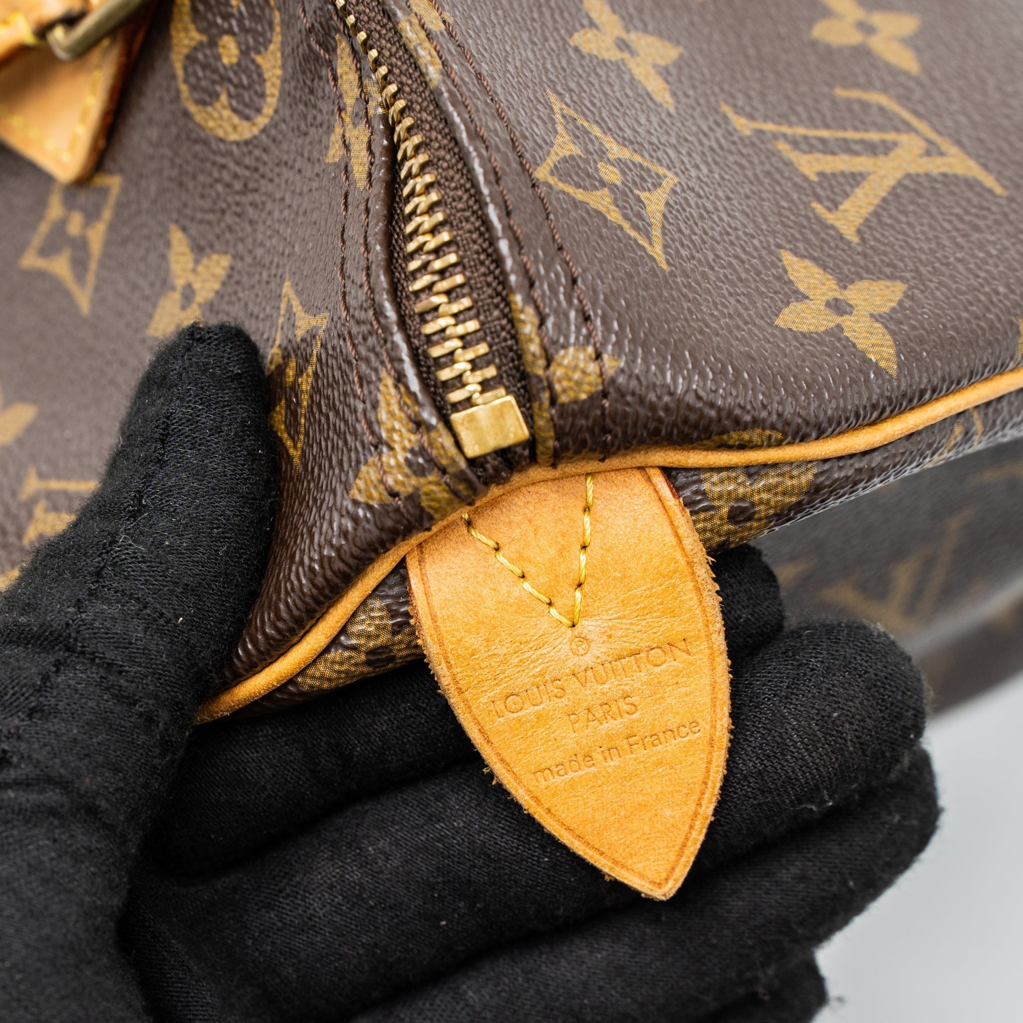 louis-vuitton-speedy-30-monogram-canvas-ghw-2