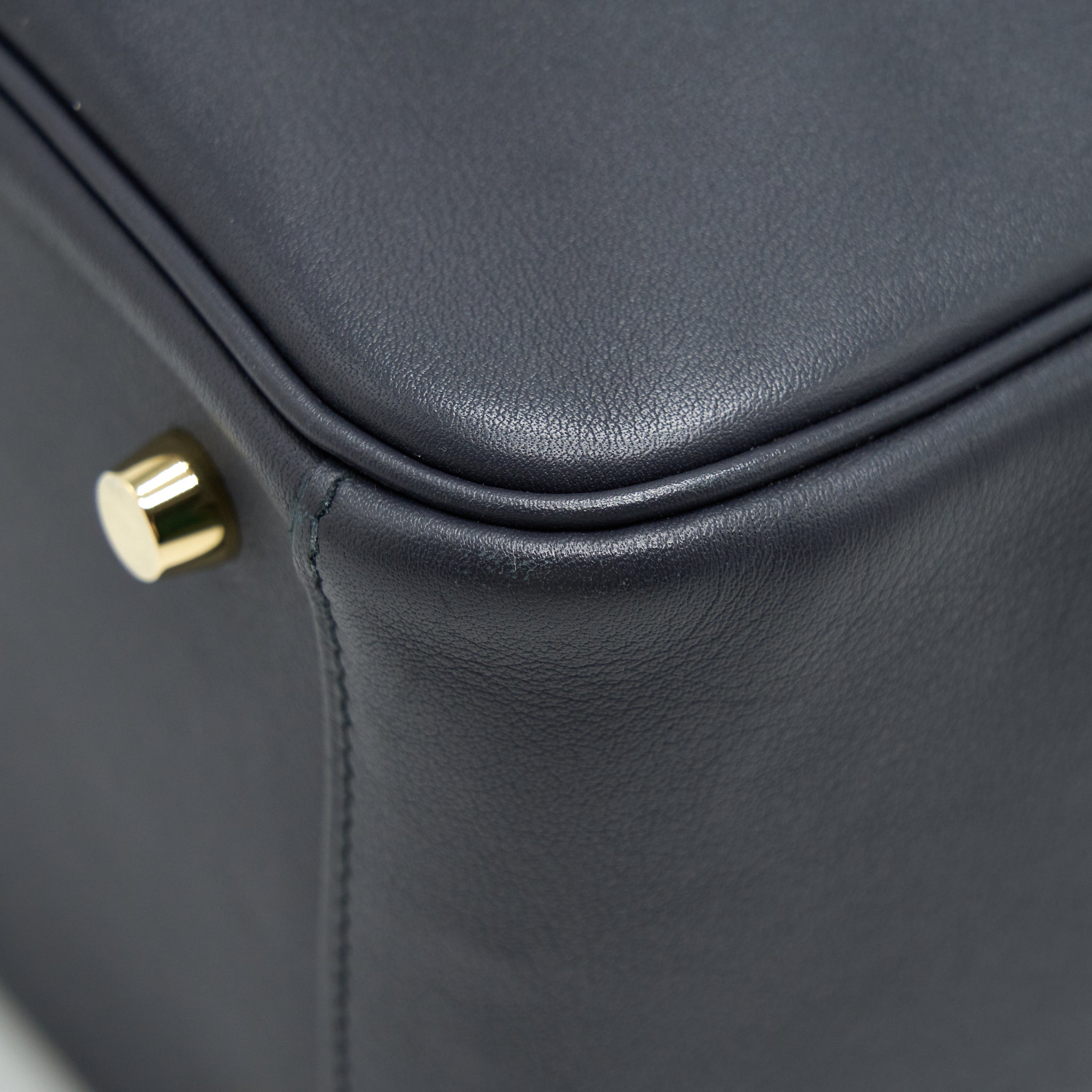 hermes-lindy-26-swift-navy-and-orange-ghw-stamp-t-1