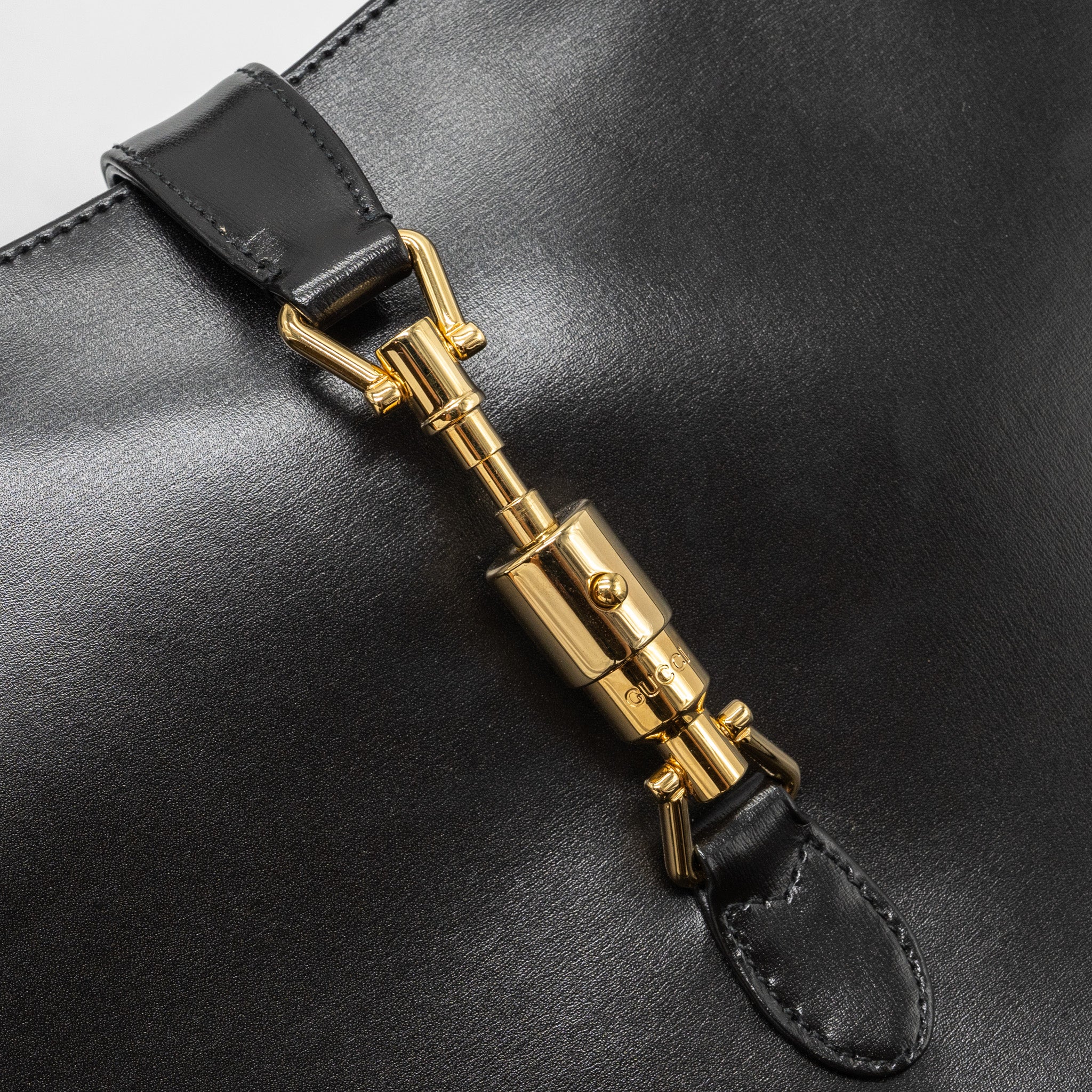 gucci-jackie-1961-medium-bag-calfskin-black-ghw