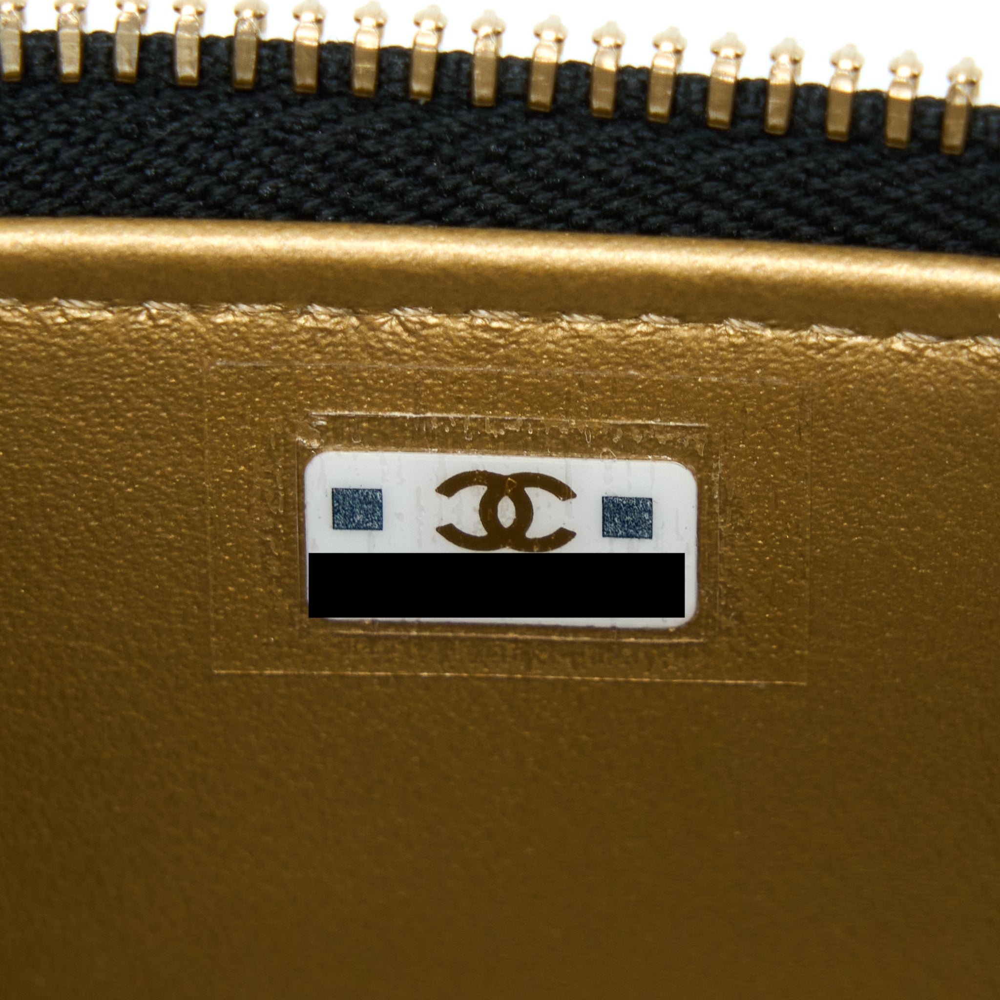 chanel-22b-pearl-crush-mini-vanity-with-chain-lambskin-black-ghw