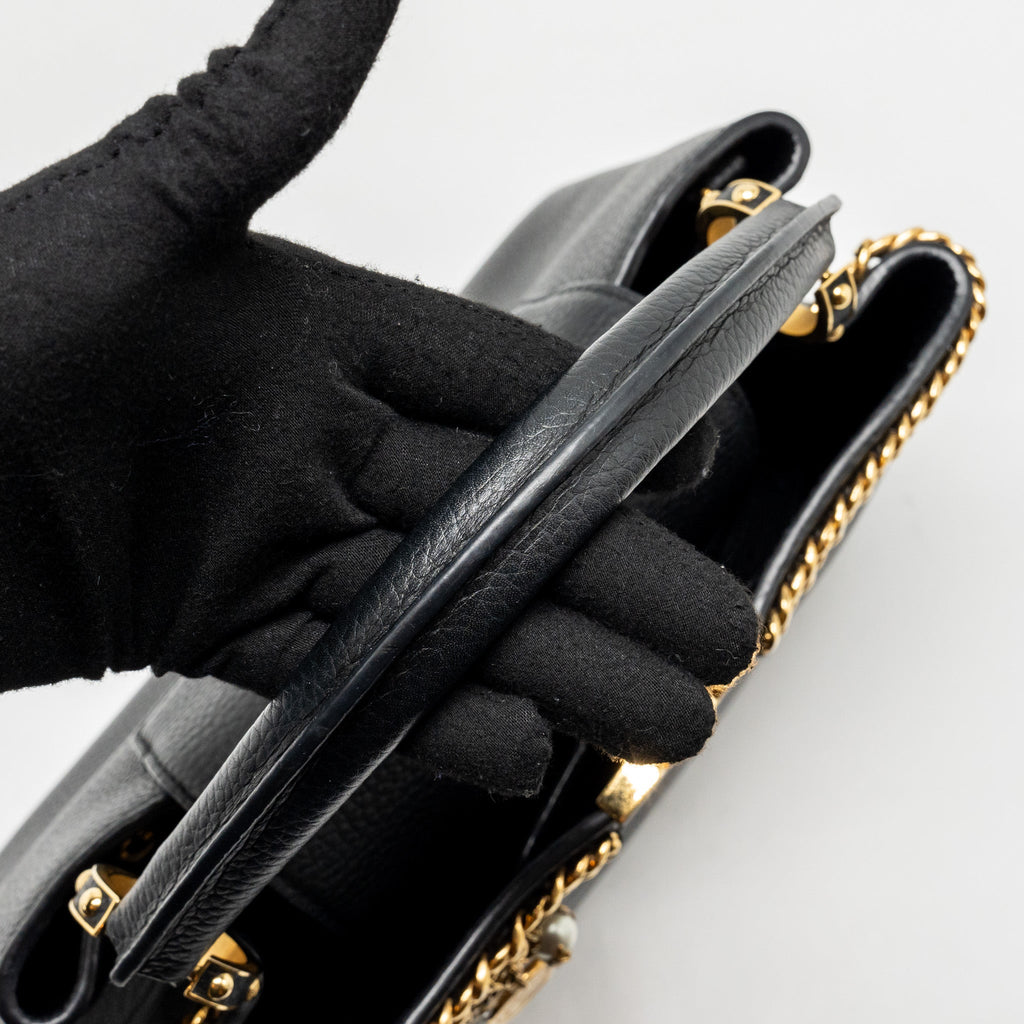 louis-vuitton-capucines-mm-calfskin-black-ghw