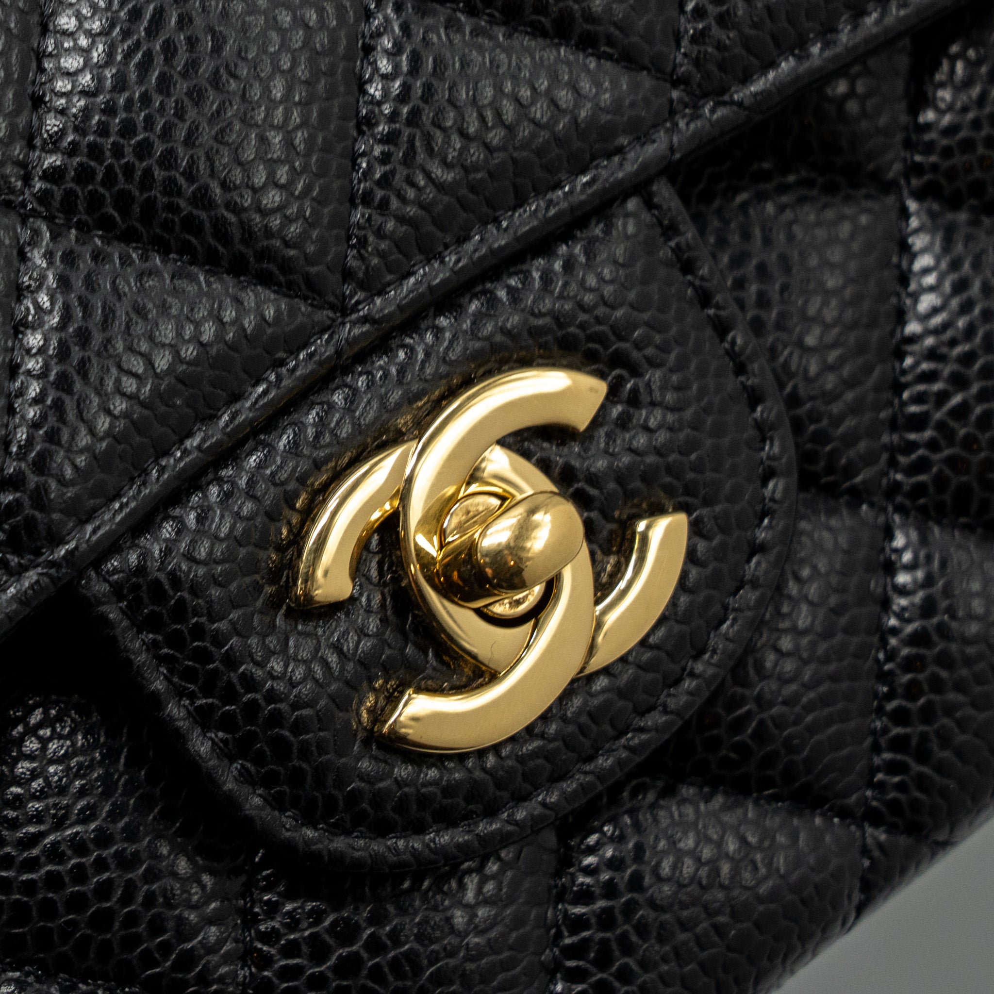 chanel-medium-classic-double-flap-bag-caviar-black-ghw-microchip-7