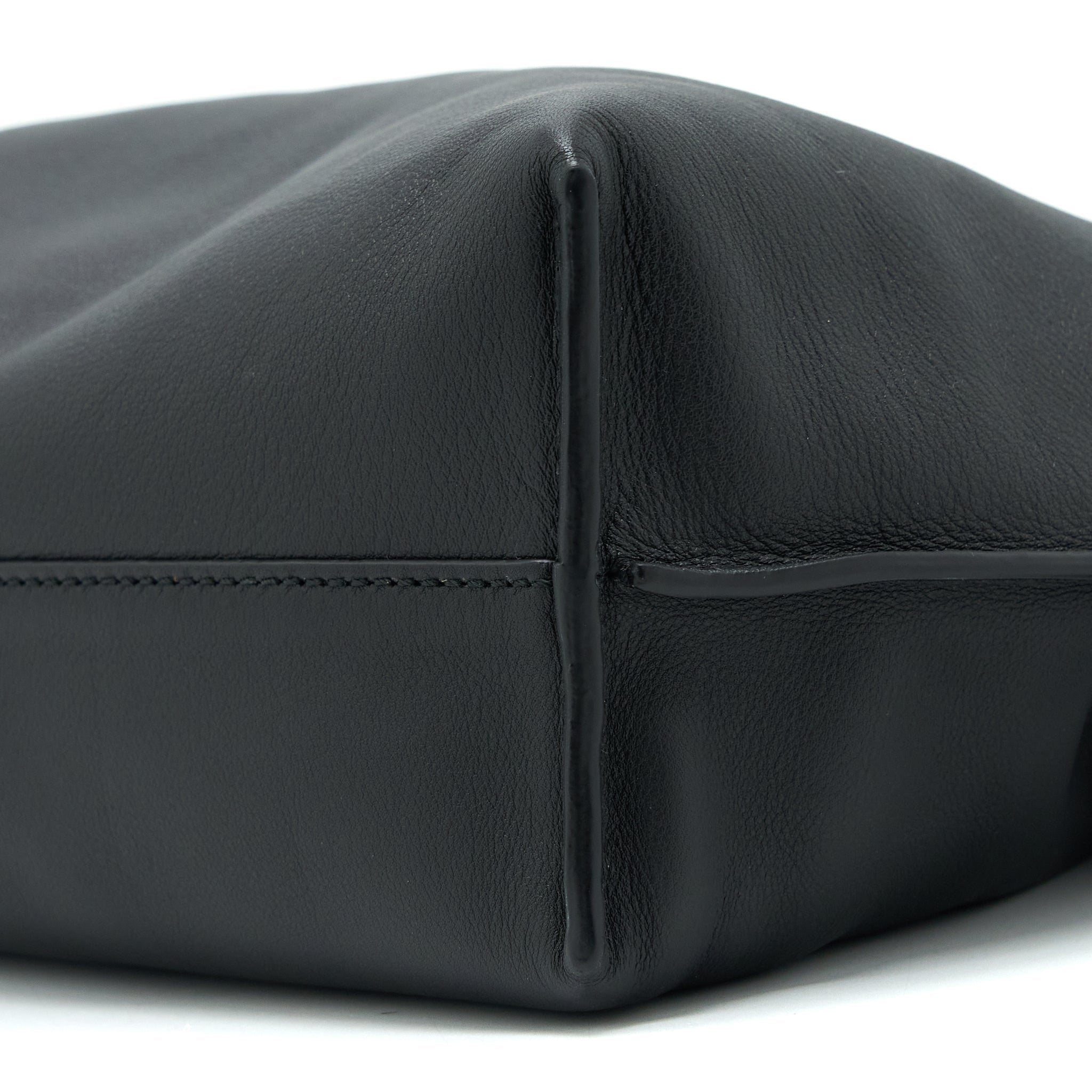 loewe-flamenco-medium-clutch-bag-black-nappa-calfskin-ghw