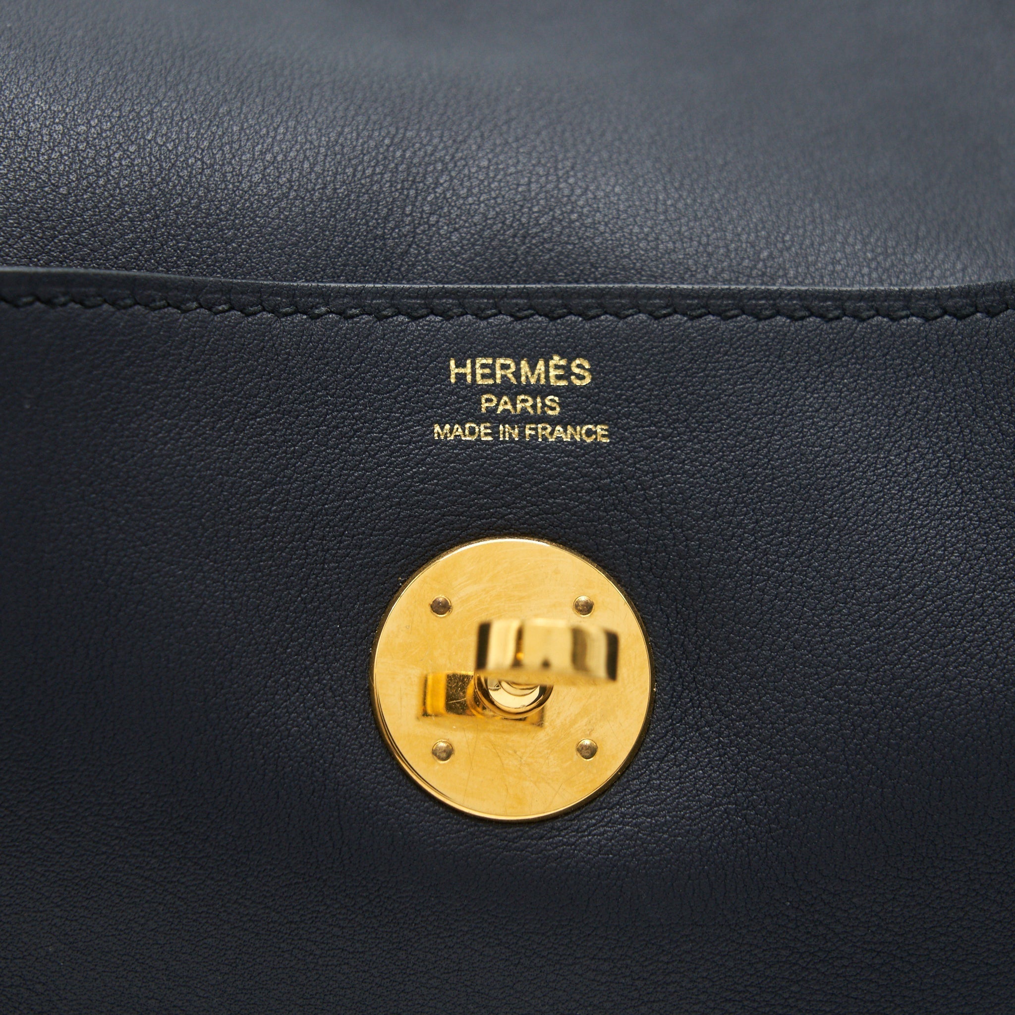 hermes-lindy-26-swift-navy-and-orange-ghw-stamp-t-1