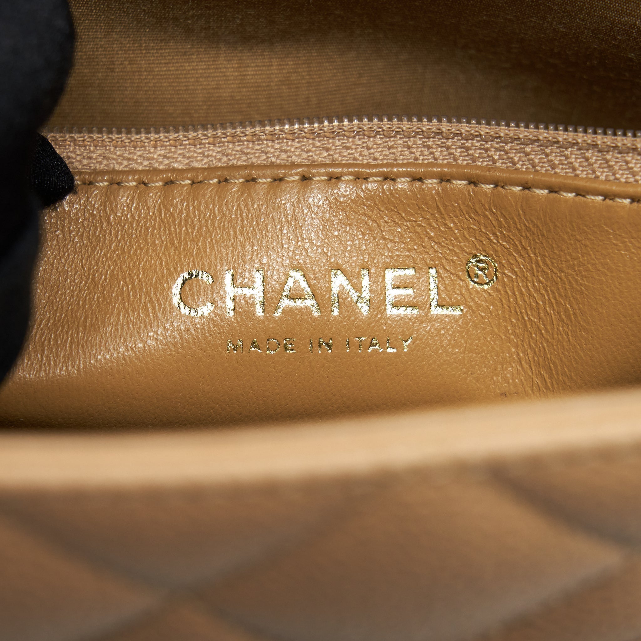 chanel-vintage-medallion-tote-bag-caviar-beige-ghw