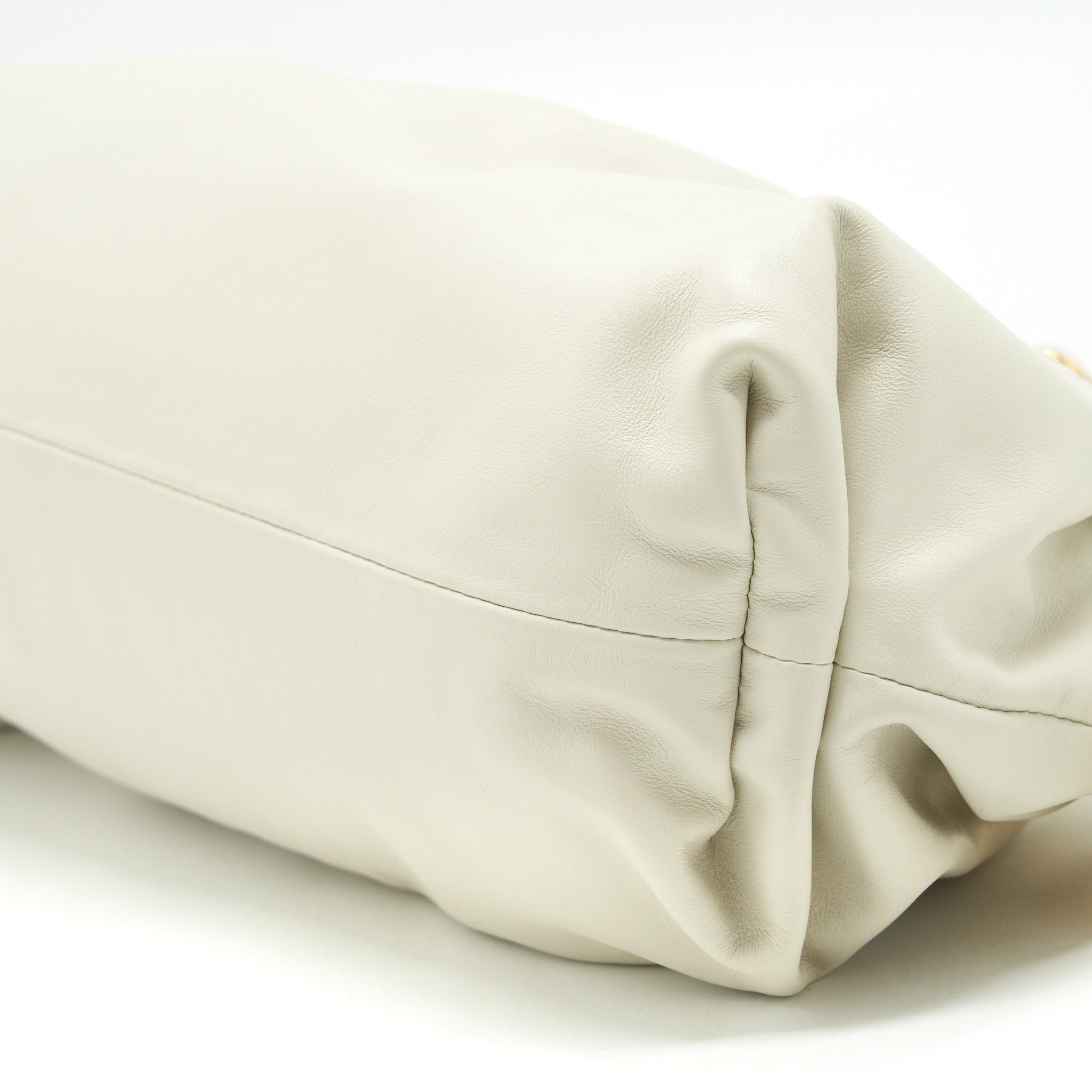 bottega-veneta-chain-pouch-bag-white-ghw
