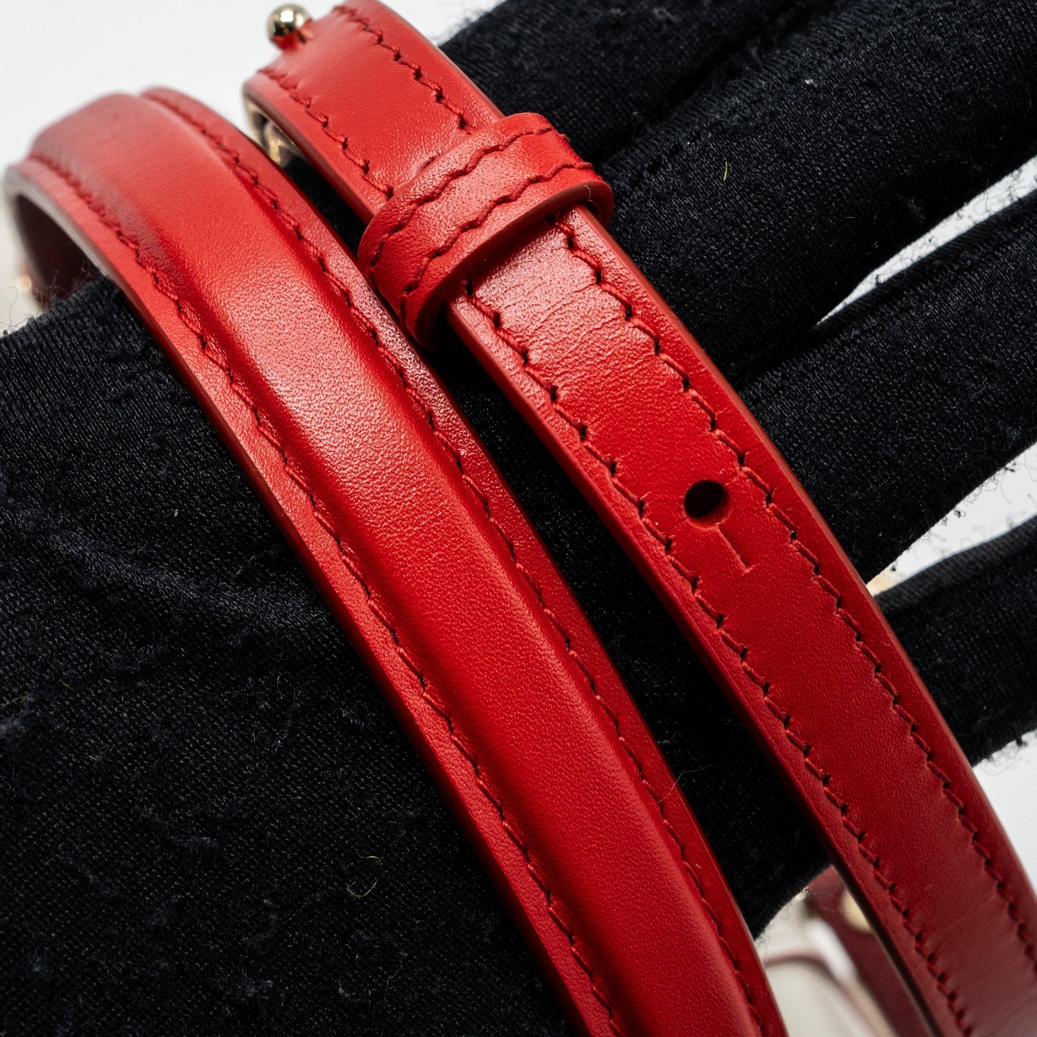 bvlgari-top-handle-serpenti-bag-calfskin-white-red-lghw