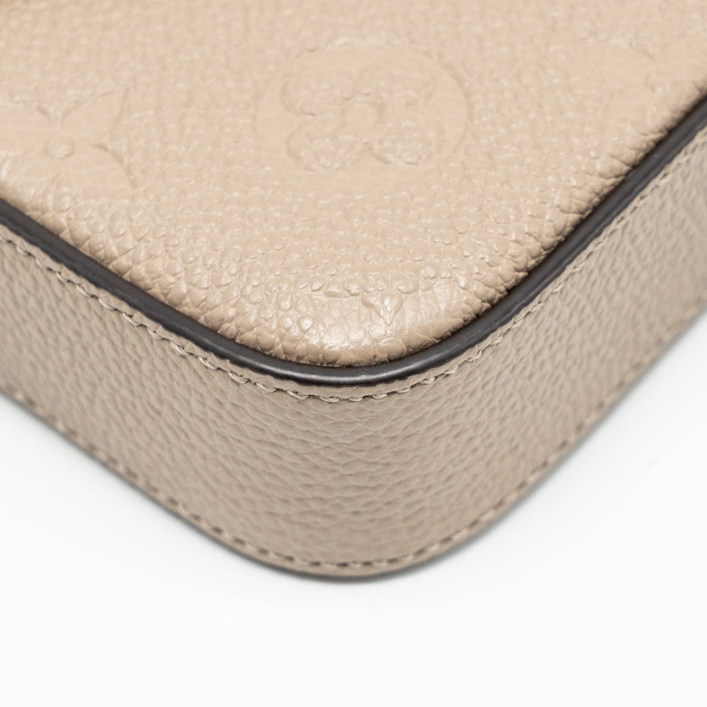 louis-vuitton-felicie-pochette-monogram-empreinte-tourterelle-ghw