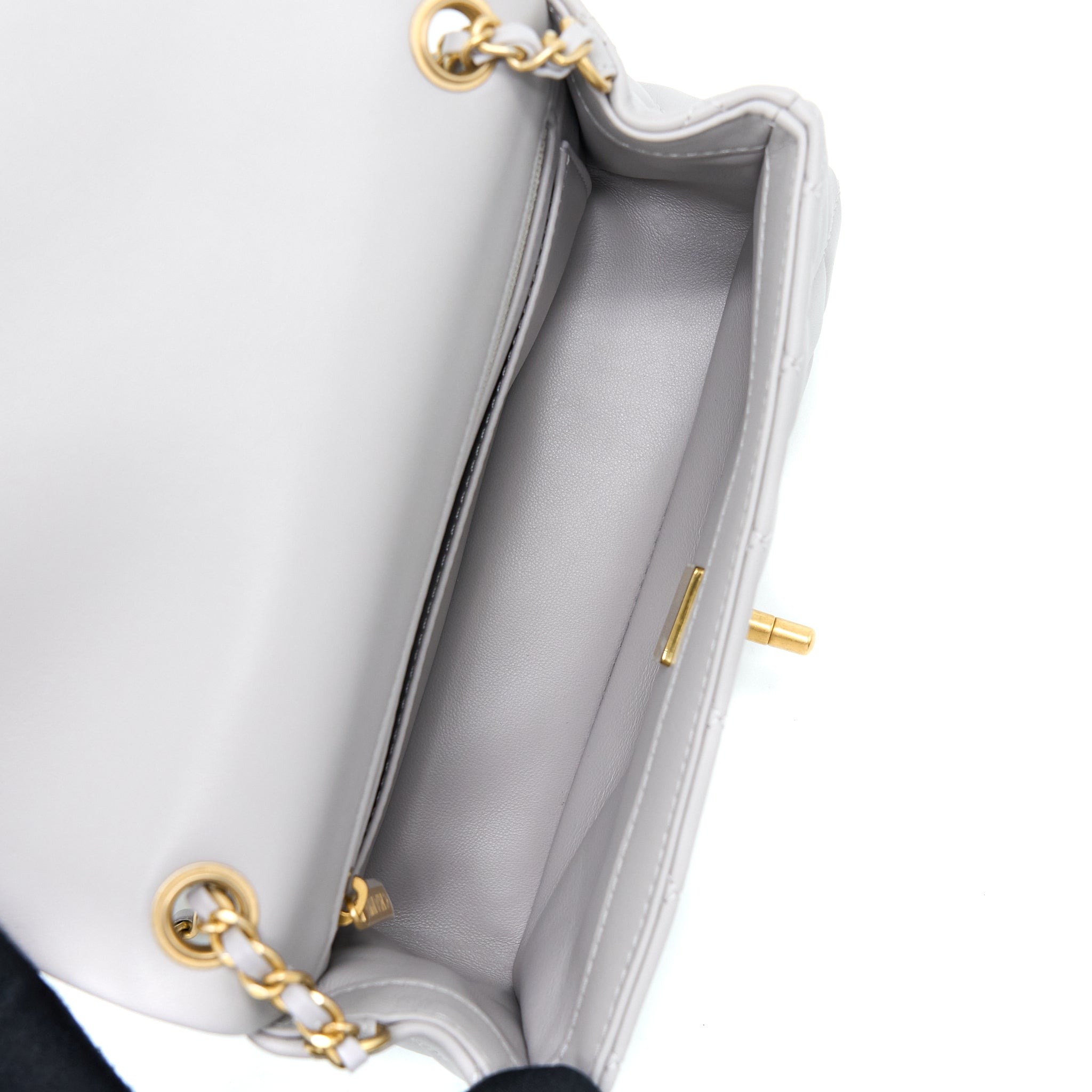 chanel-pearl-crush-mini-rectangular-lambskin-grey-brushed-ghw-microchip