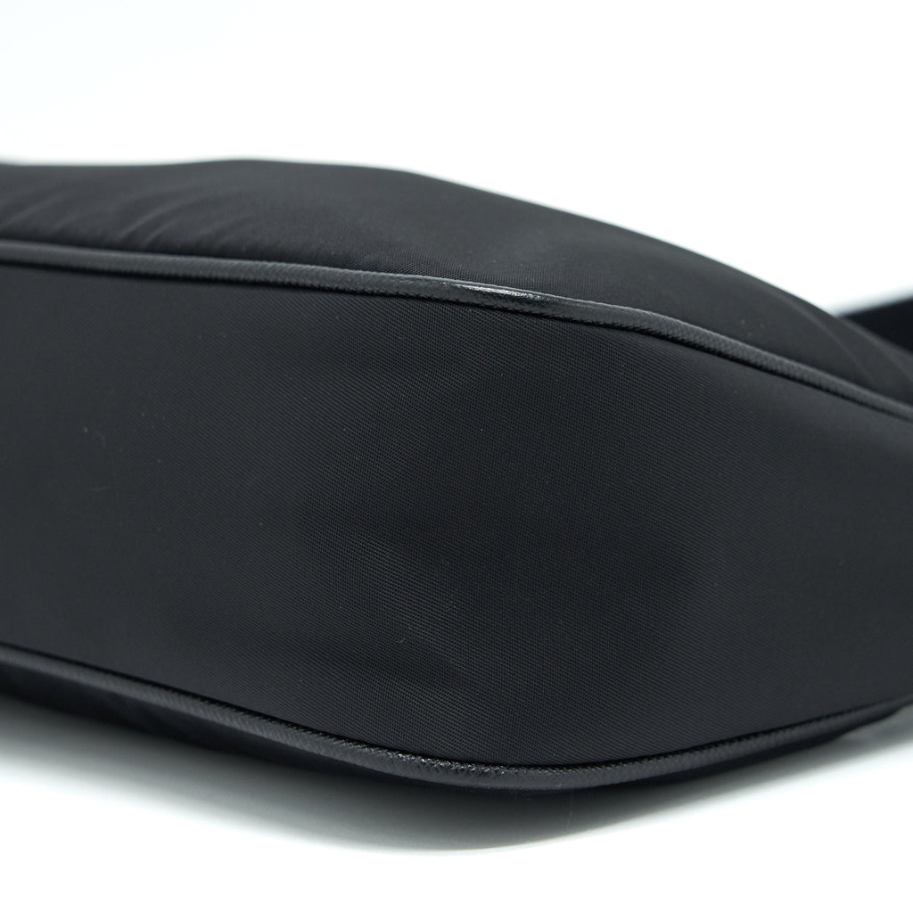 prada-reedition-2005-black-shw