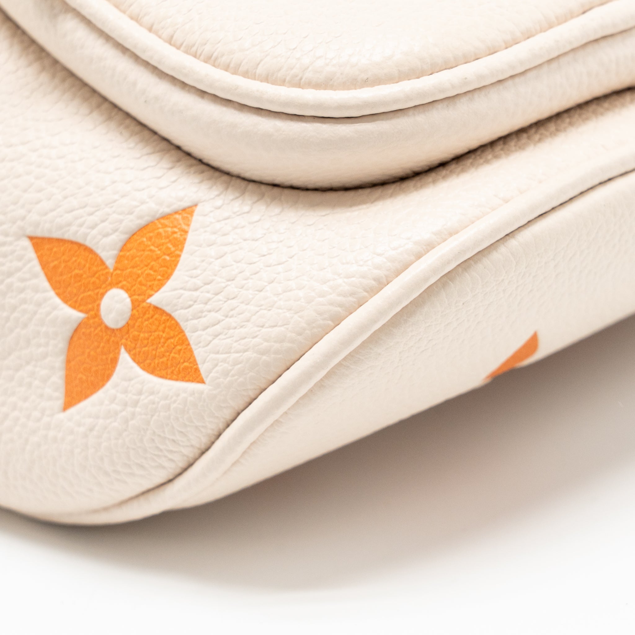 lv-bag-white