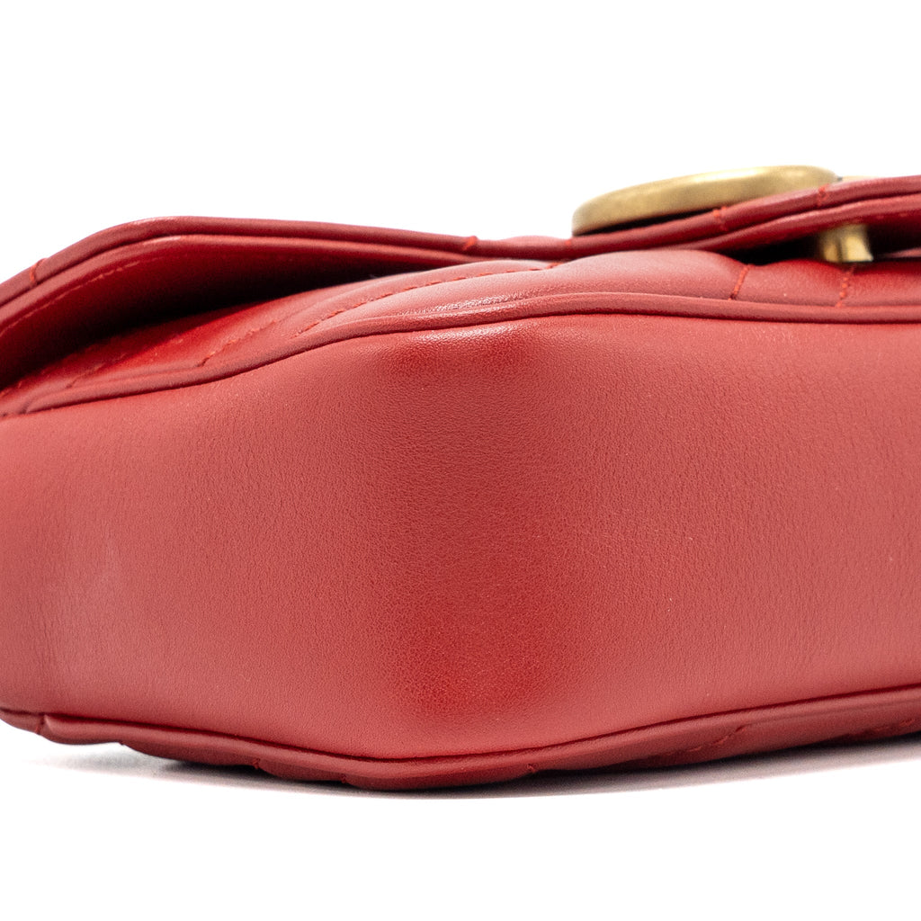 gucci-super-mini-gg-marmont-calfskin-red-ghw
