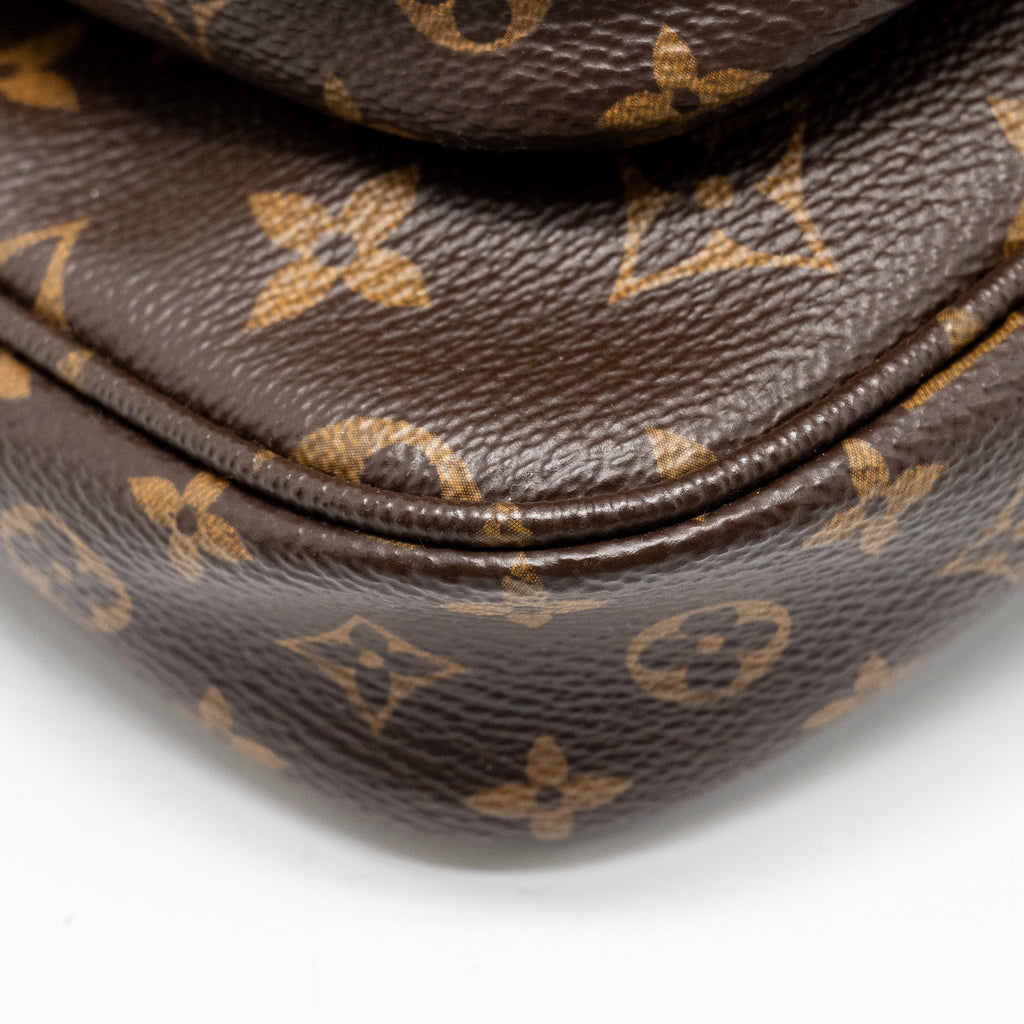 louis-vuitton-multi-pochette-accessories-monogram-canvas-khaki-ghw-2