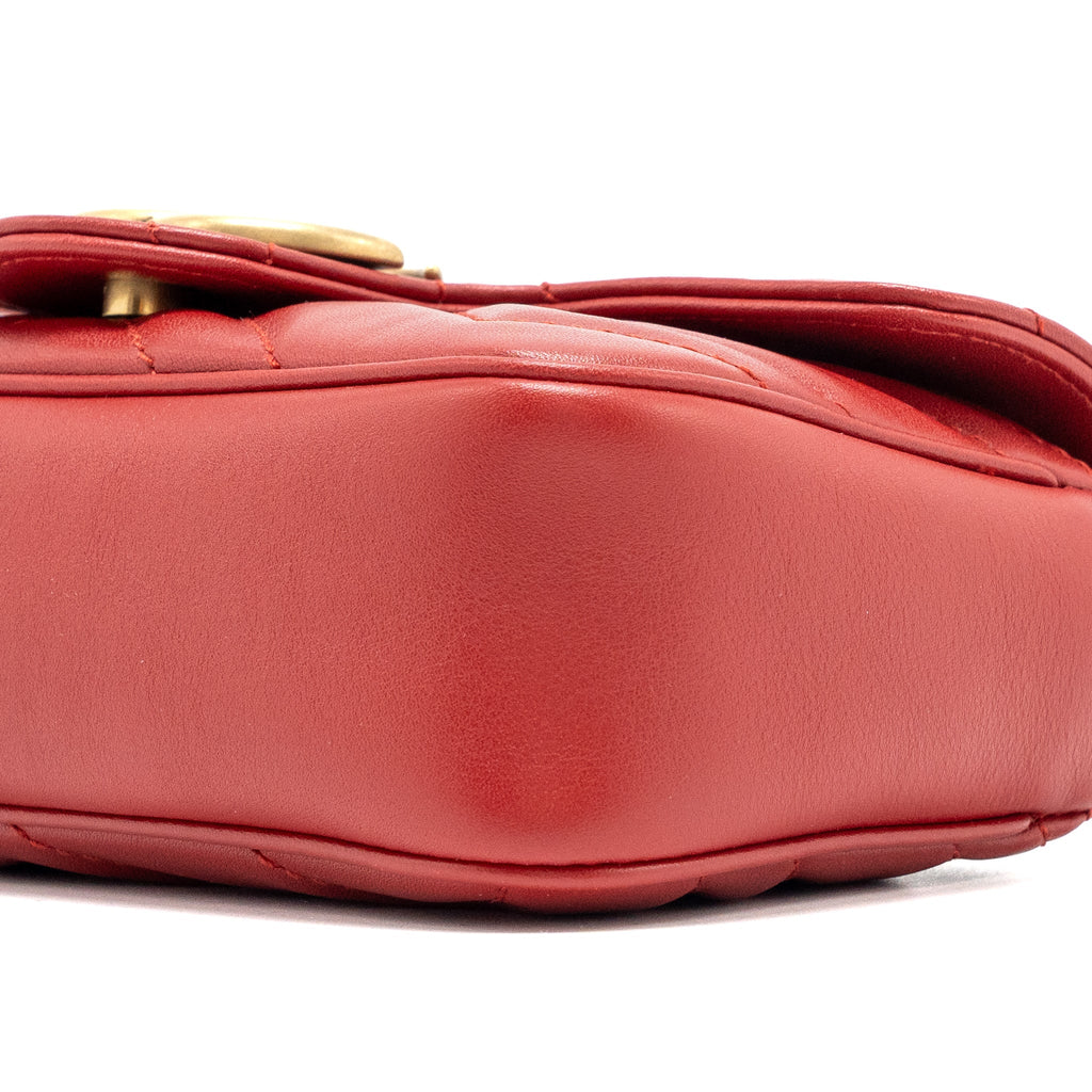 gucci-super-mini-gg-marmont-calfskin-red-ghw