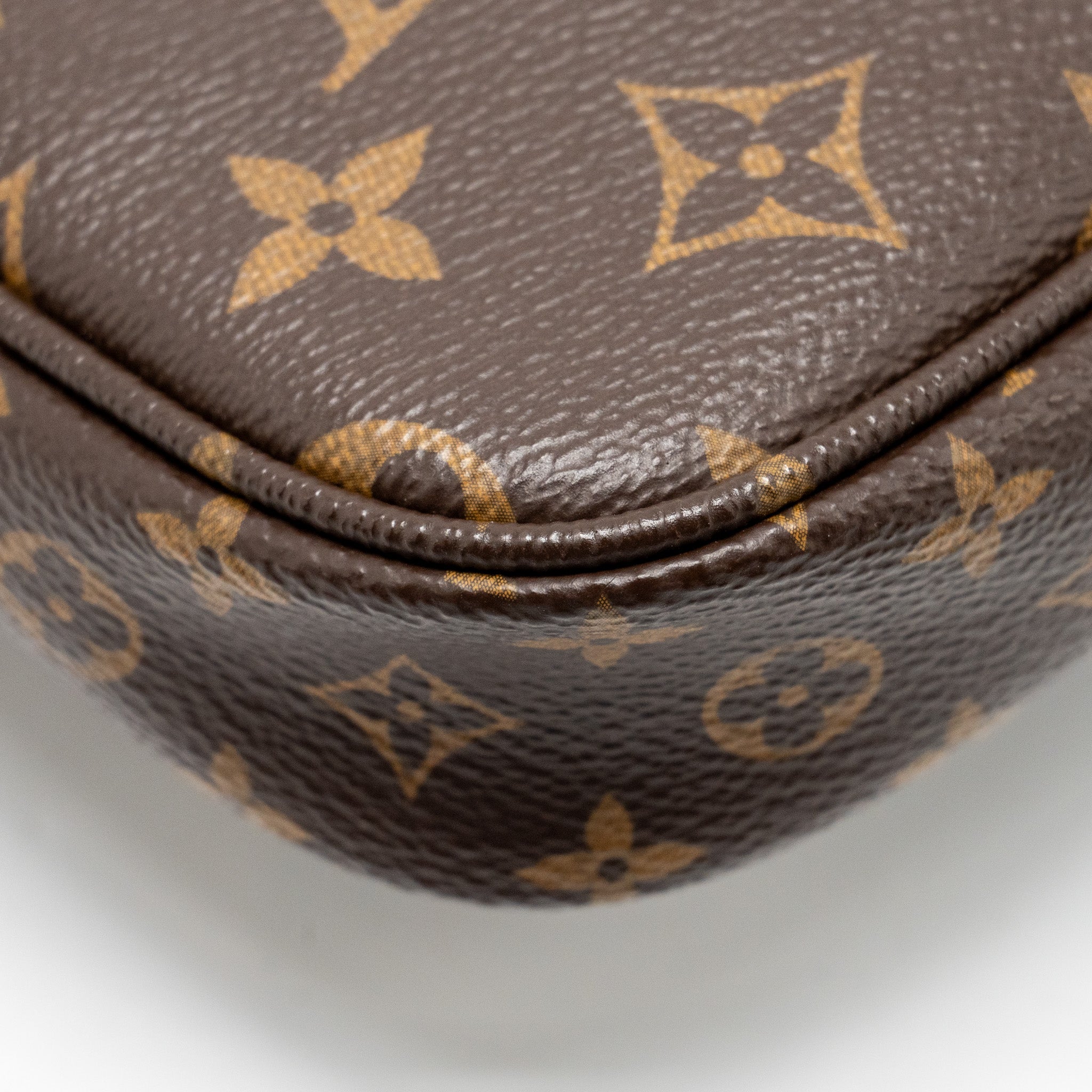 louis-vuitton-multi-pochette-accessories-monogram-canvas-khaki-ghw-2