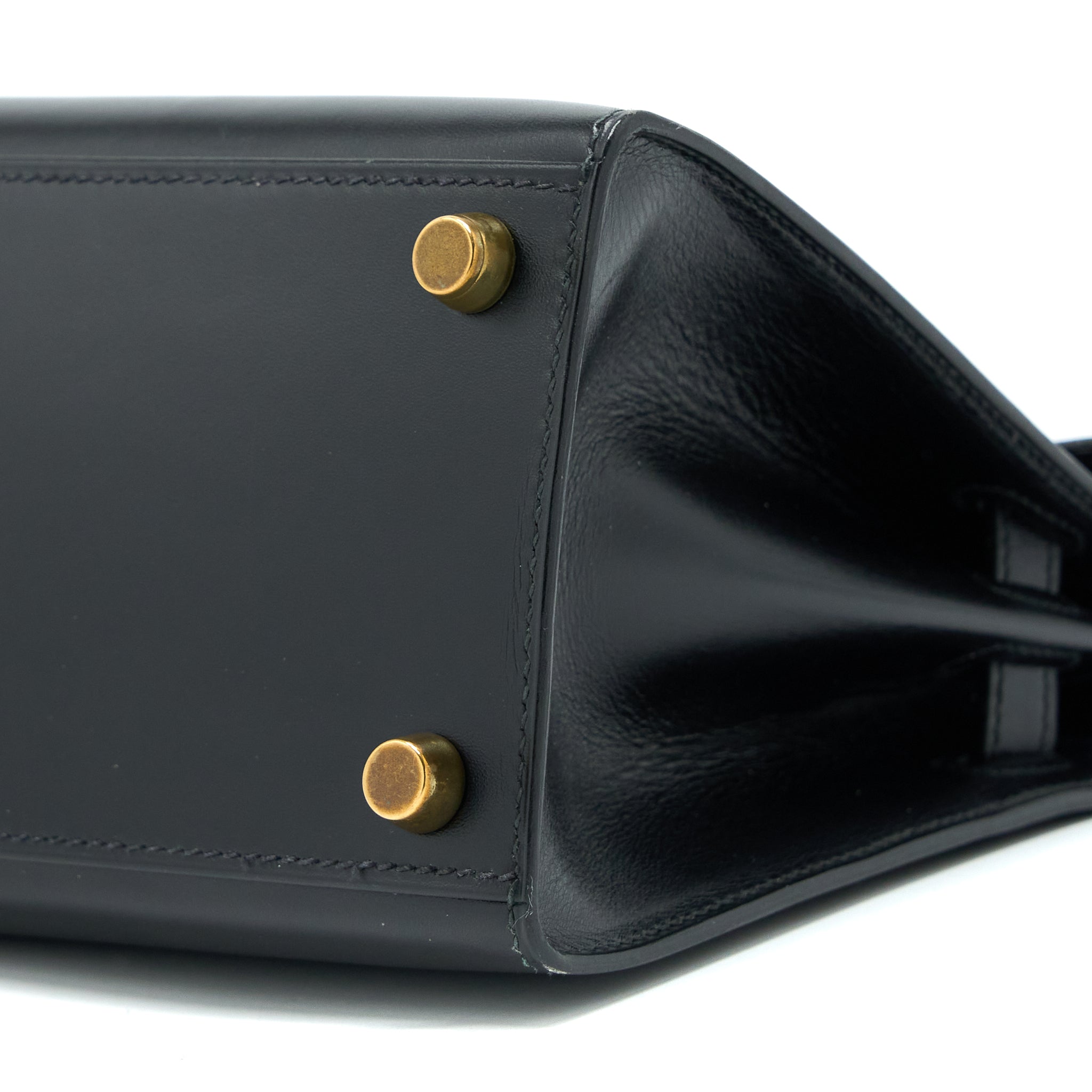 hermes-vintage-kelly-20-box-black-ghw-stamp-circle-v