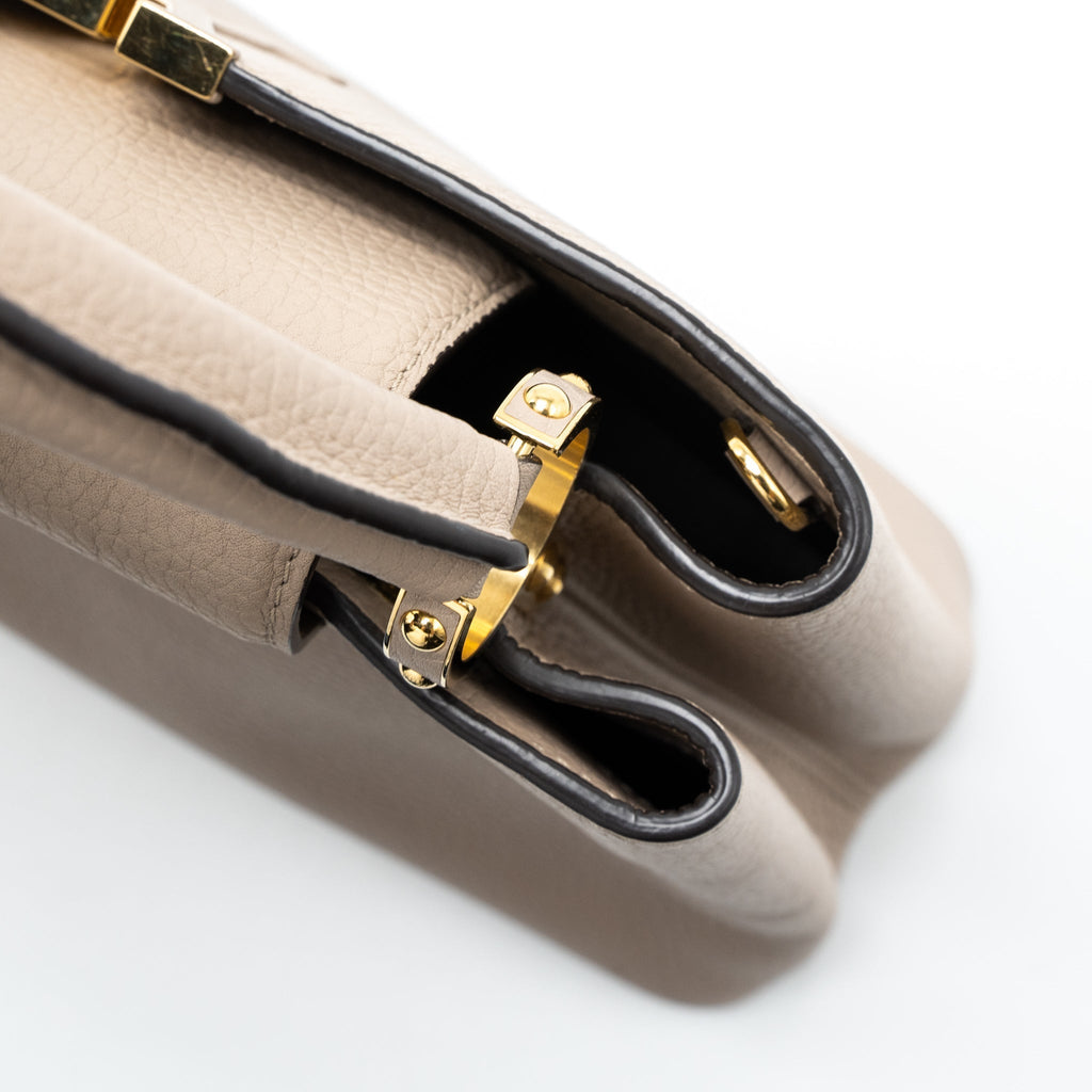 louis-vuitton-capucines-mm-taurillon-light-grey-ghw