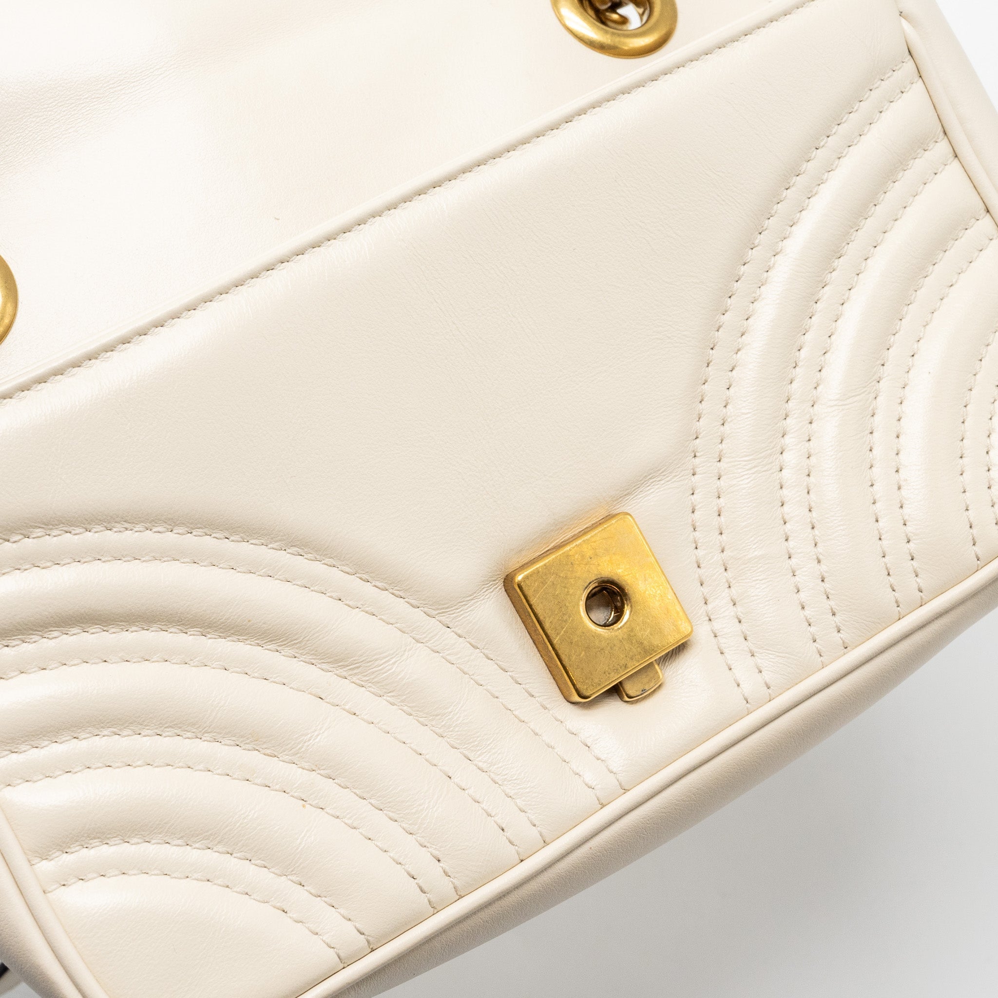 gucci-mini-marmont-calfskin-white-ghw-2