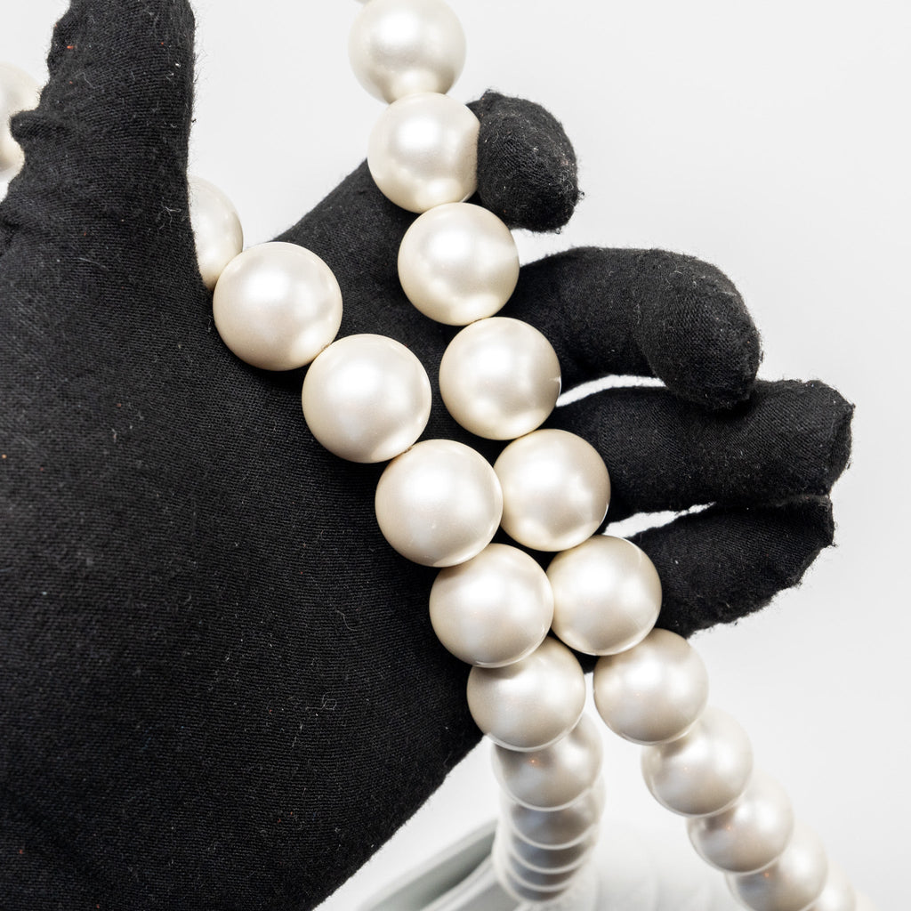 chanel-giant-pearl-chain-mini-flap-bag-lambskin-white-shw-copy