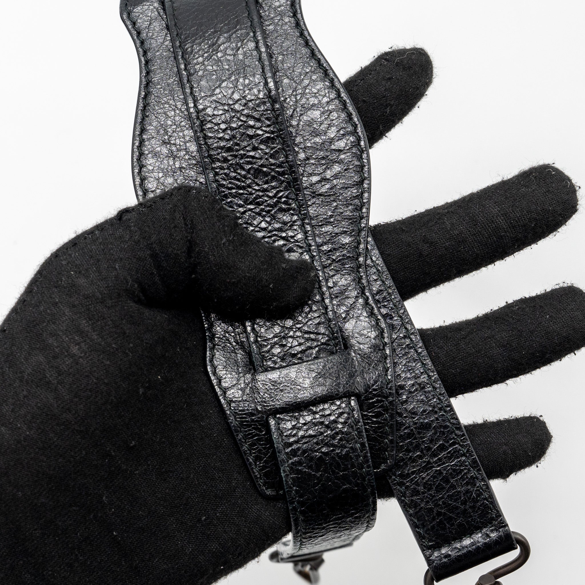 balenciaga-city-bag-calfskin-black-ruthenium-hardware