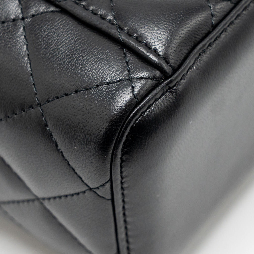 chanel-long-vanity-case-with-chain-lambskin-black-lghw