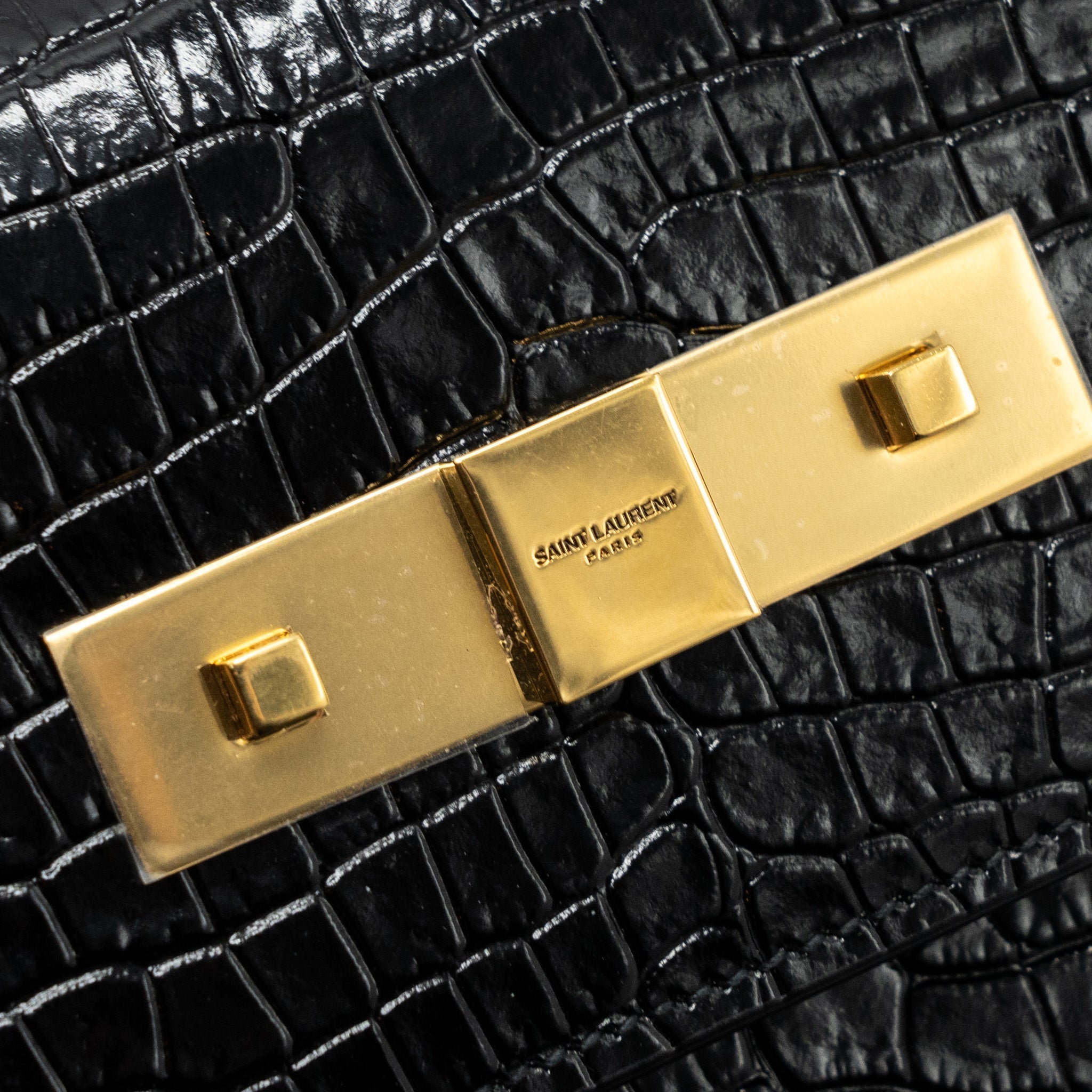 saint-laurent-manhattan-shoulder-bag-crocodile-embossed-black-ghw-1
