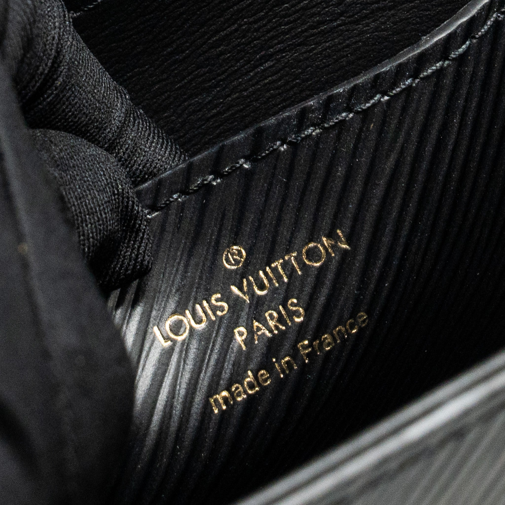 louis-vuitton-twist-twist-mm-epi-leather-black-ghw