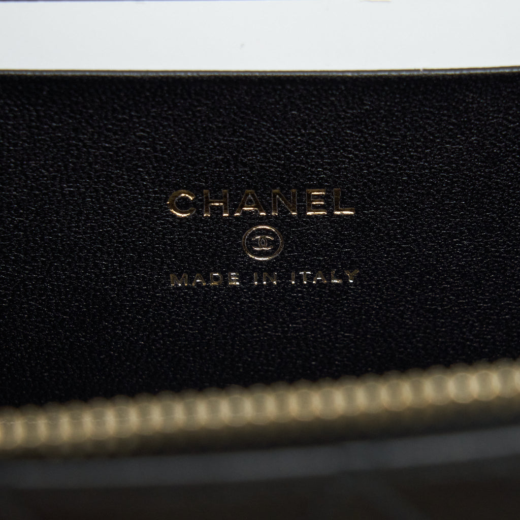 chanel-22a-top-handle-long-vanity-with-chain-lambskin-black-lghw
