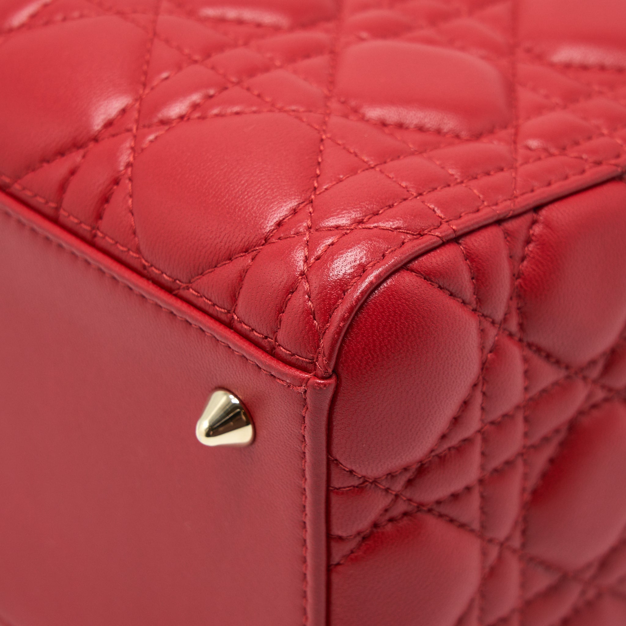 dior-medium-lady-dior-lambskin-red-ghw