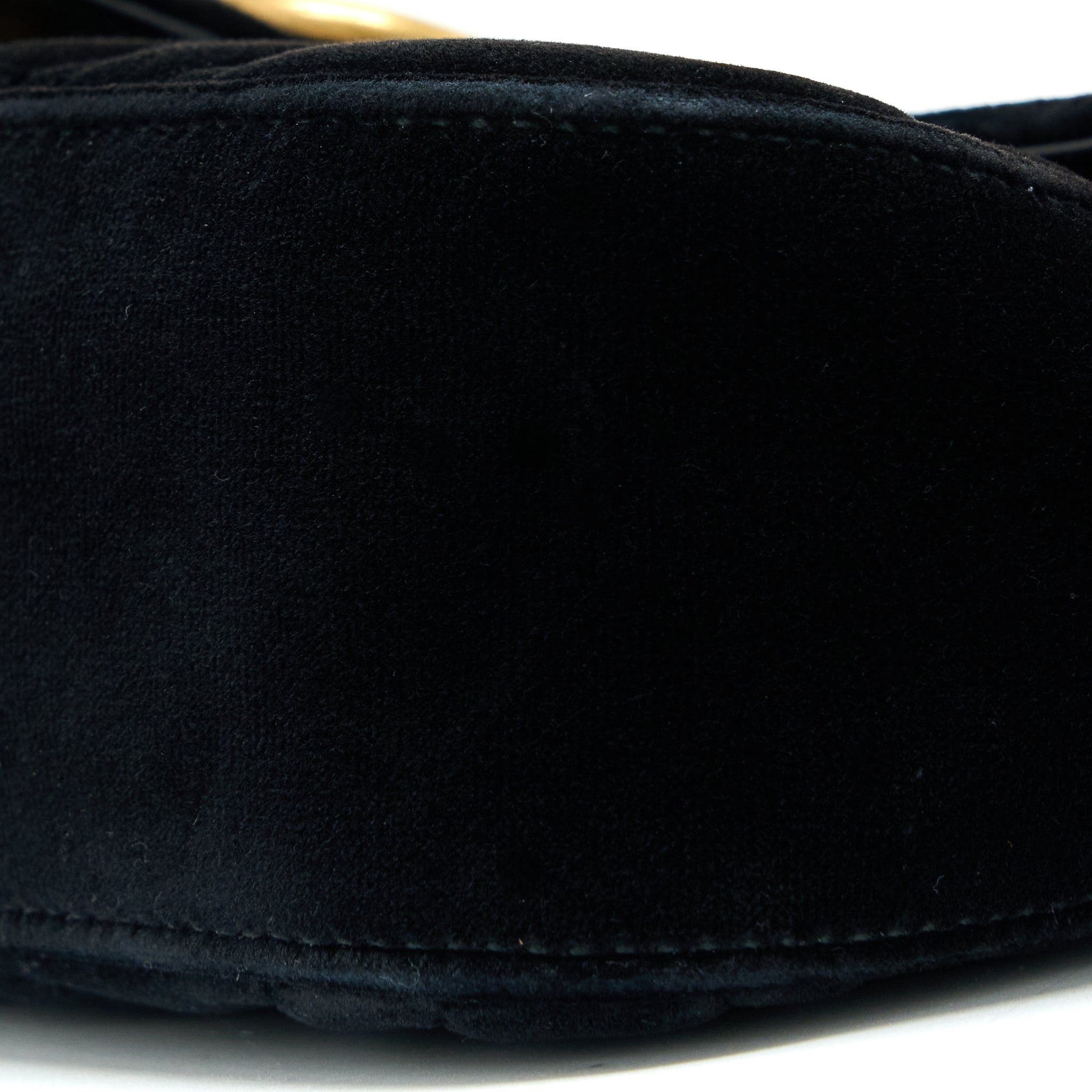 gucci-mini-marmont-velvet-black-ghw