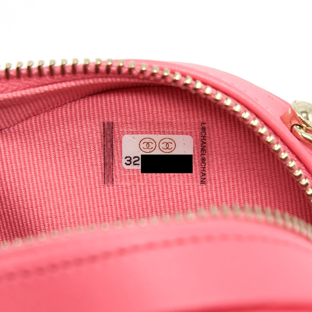 chanel-22s-small-heart-bag-lambskin-pink-lghw