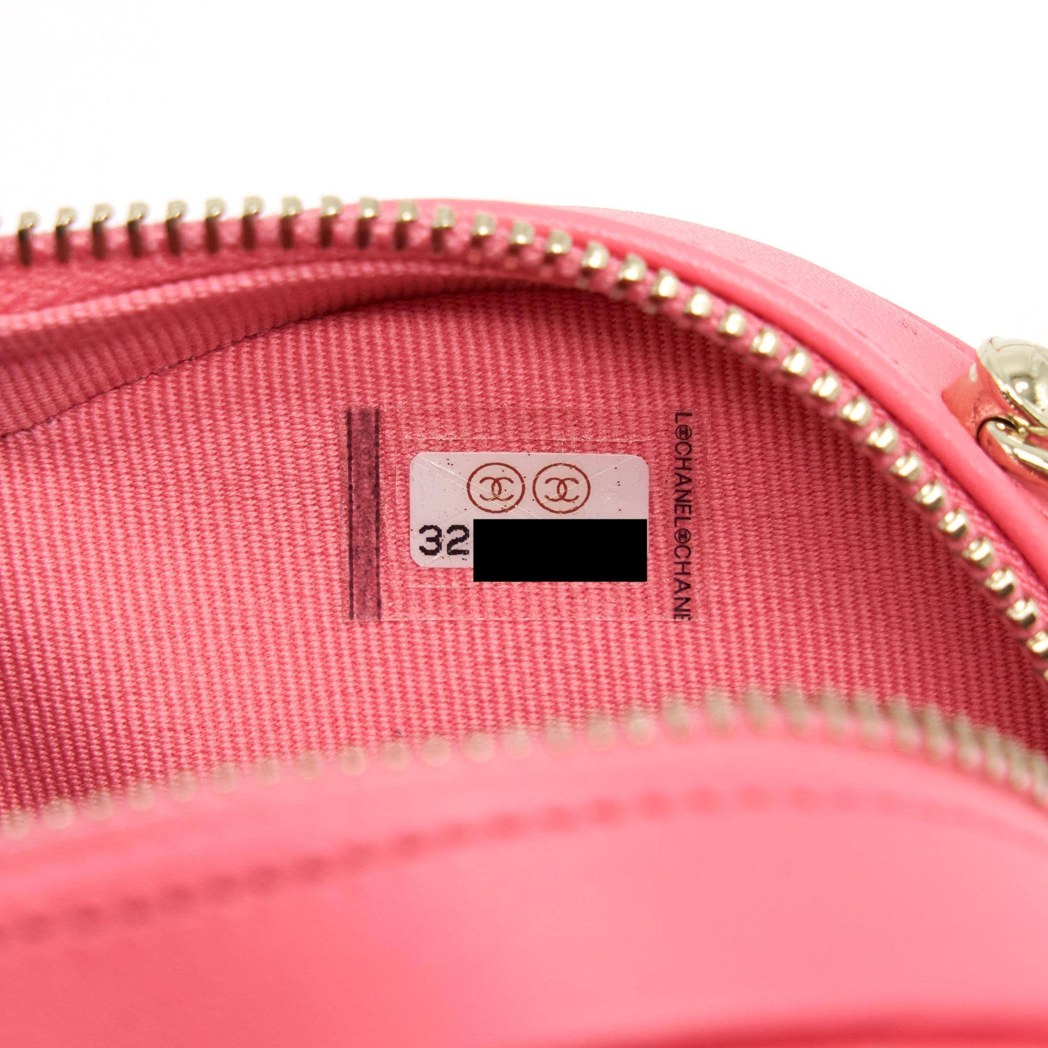 chanel-22s-small-heart-bag-lambskin-pink-lghw