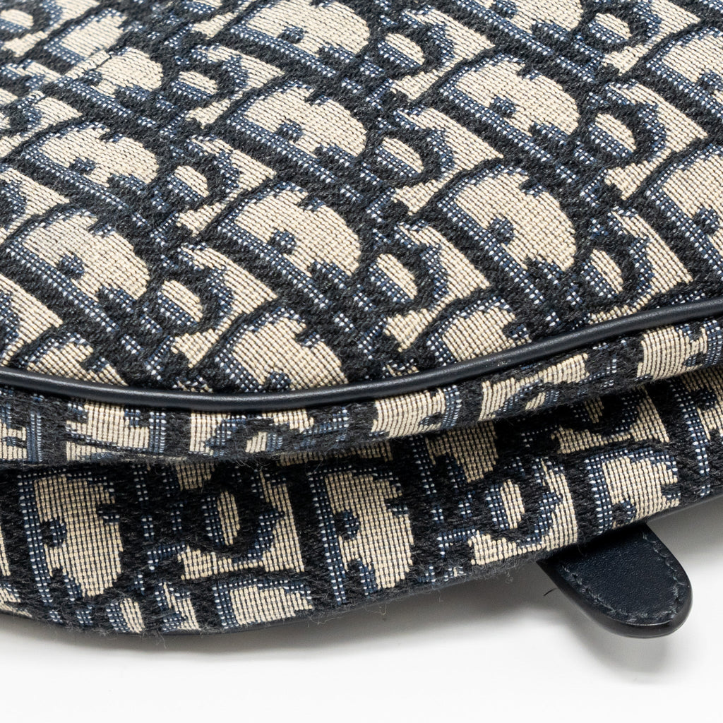 dior-medium-saddle-bag-blue-dior-oblique-jacquard-canvas-calfskin-ghw