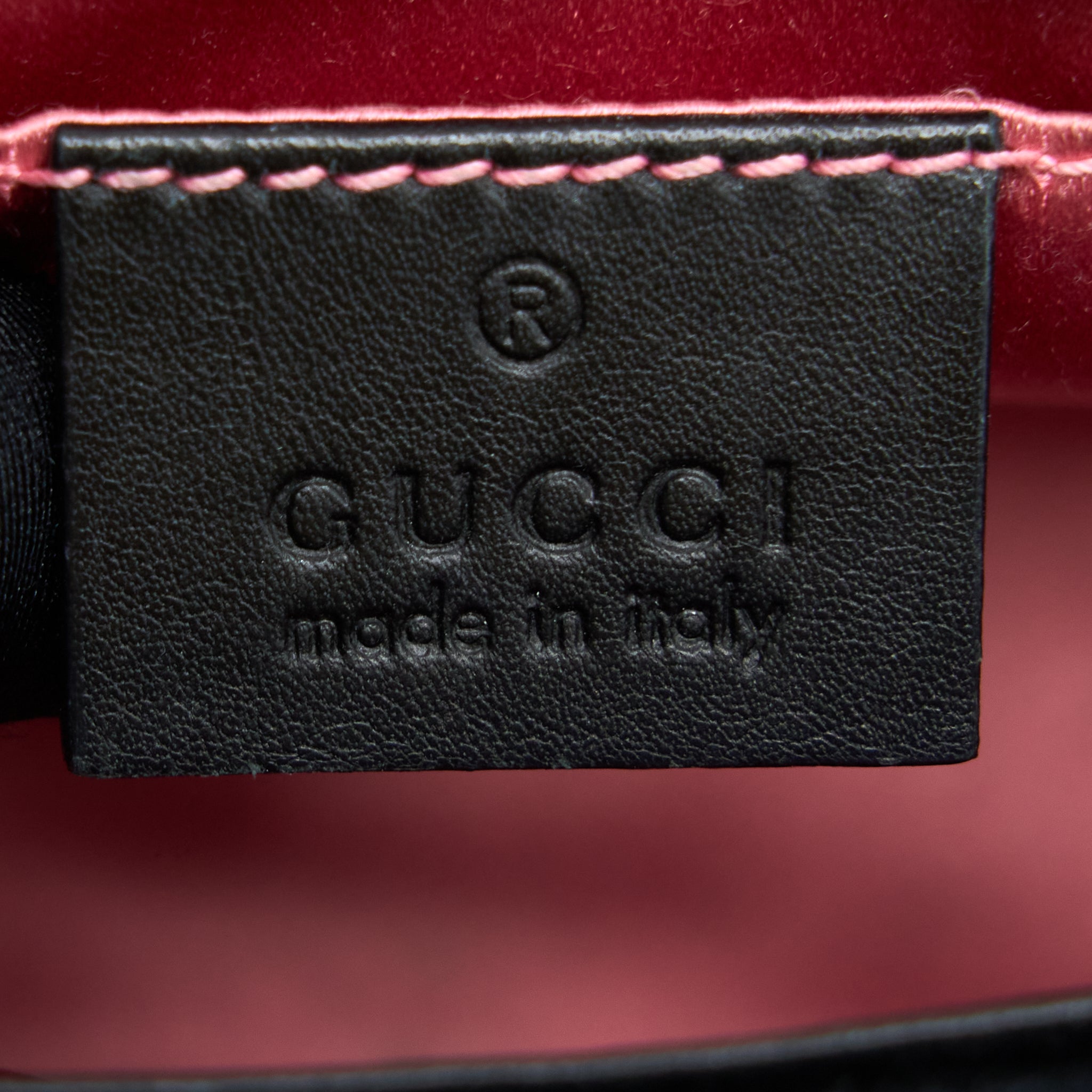 gucci-mini-marmont-velvet-black-ghw