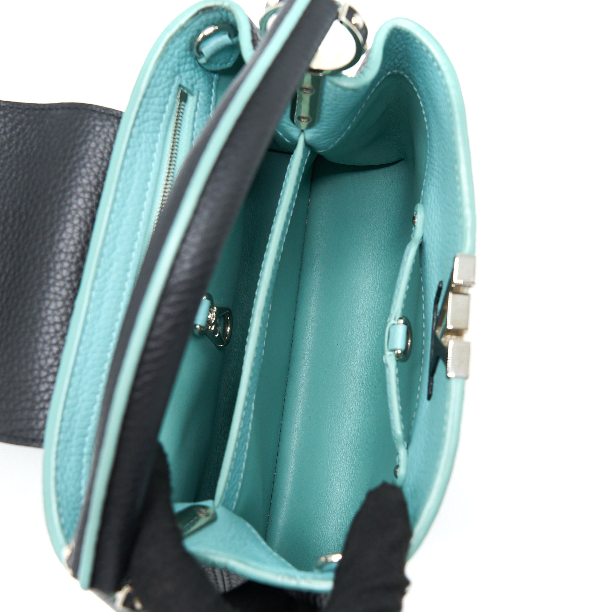 louis-vuitton-capucines-bb-taurillon-black-blue-shw