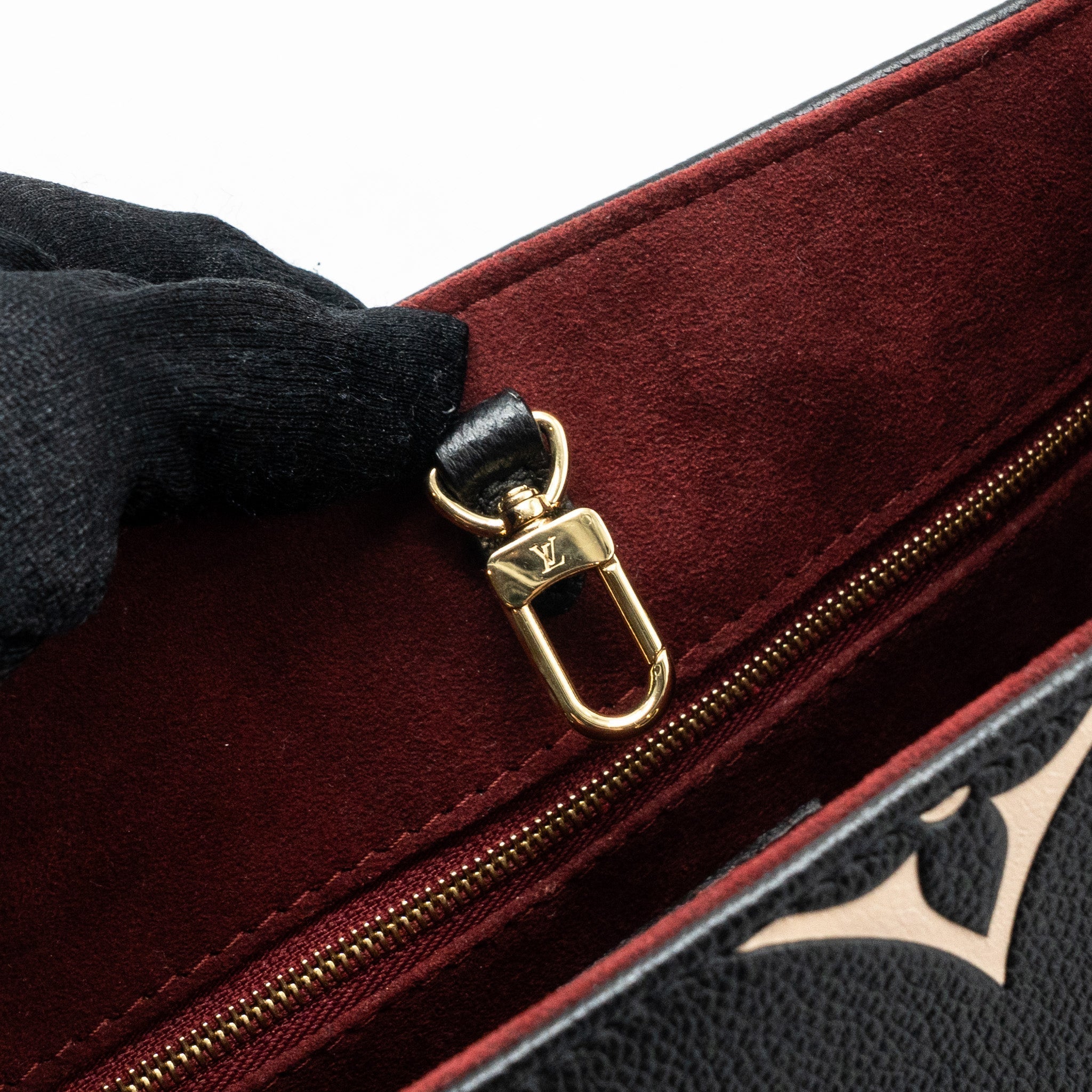 louis-vuitton-onthego-pm-bicolour-monogram-empreinte-leather-black-beige-ghwmicrochip