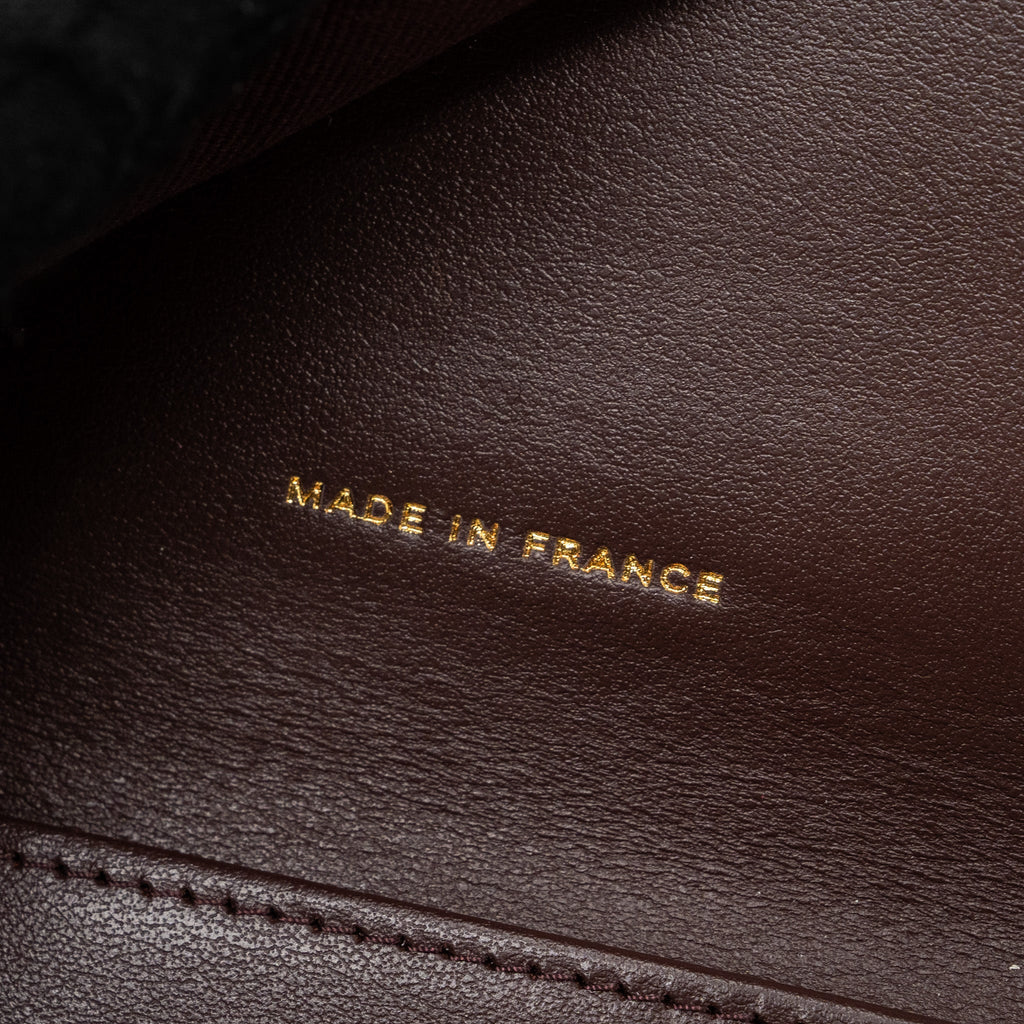 chanel-classic-compact-wallet-caviar-black-ghwmicrochip