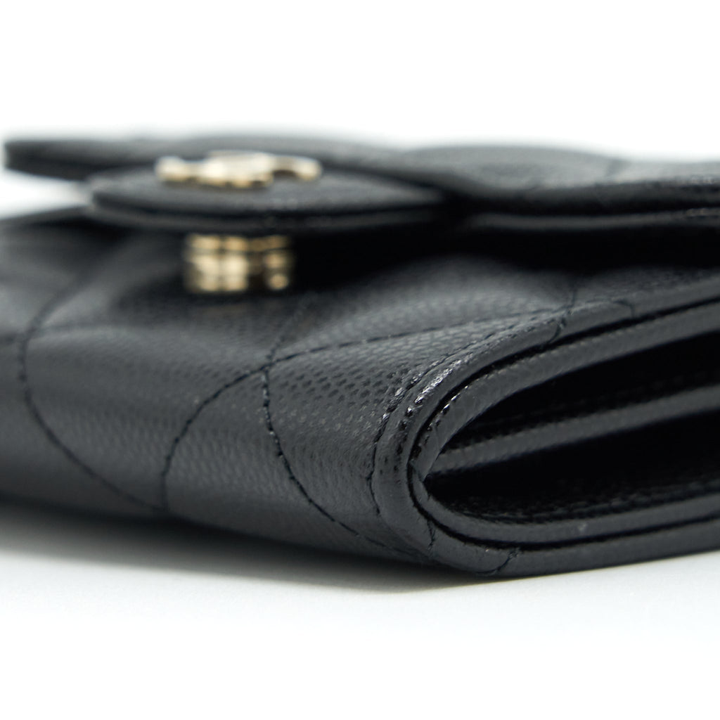 chanel-22p-card-holder-with-chains-caviar-black-lghw