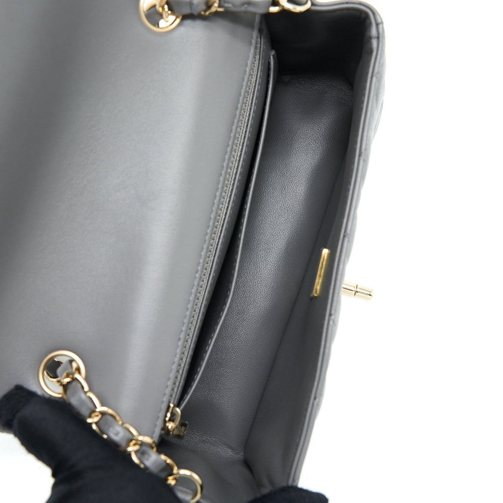 chanel-22a-mini-rectangular-flap-bag-lambskin-grey-lghw-microchip