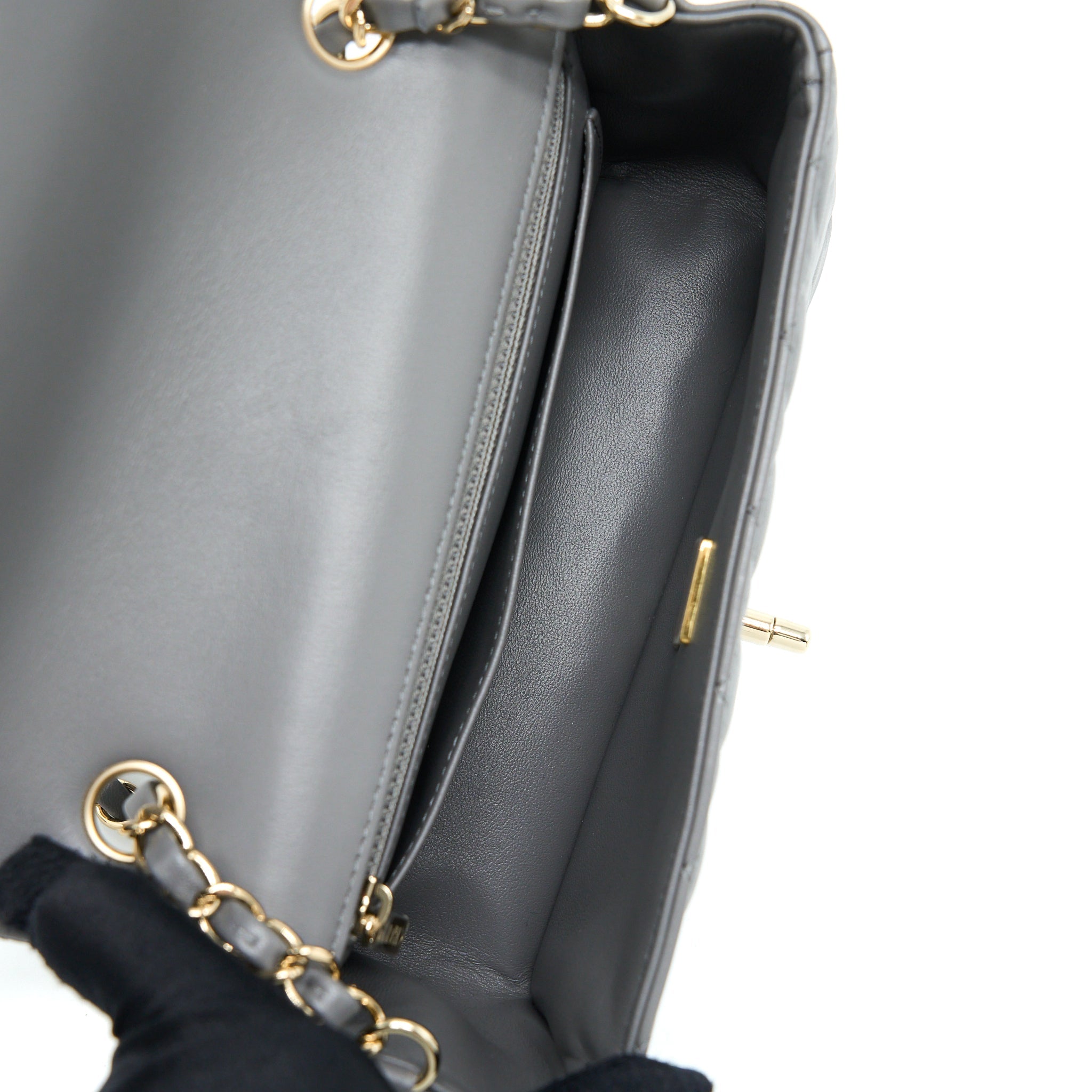 chanel-22a-mini-rectangular-flap-bag-lambskin-grey-lghw-microchip