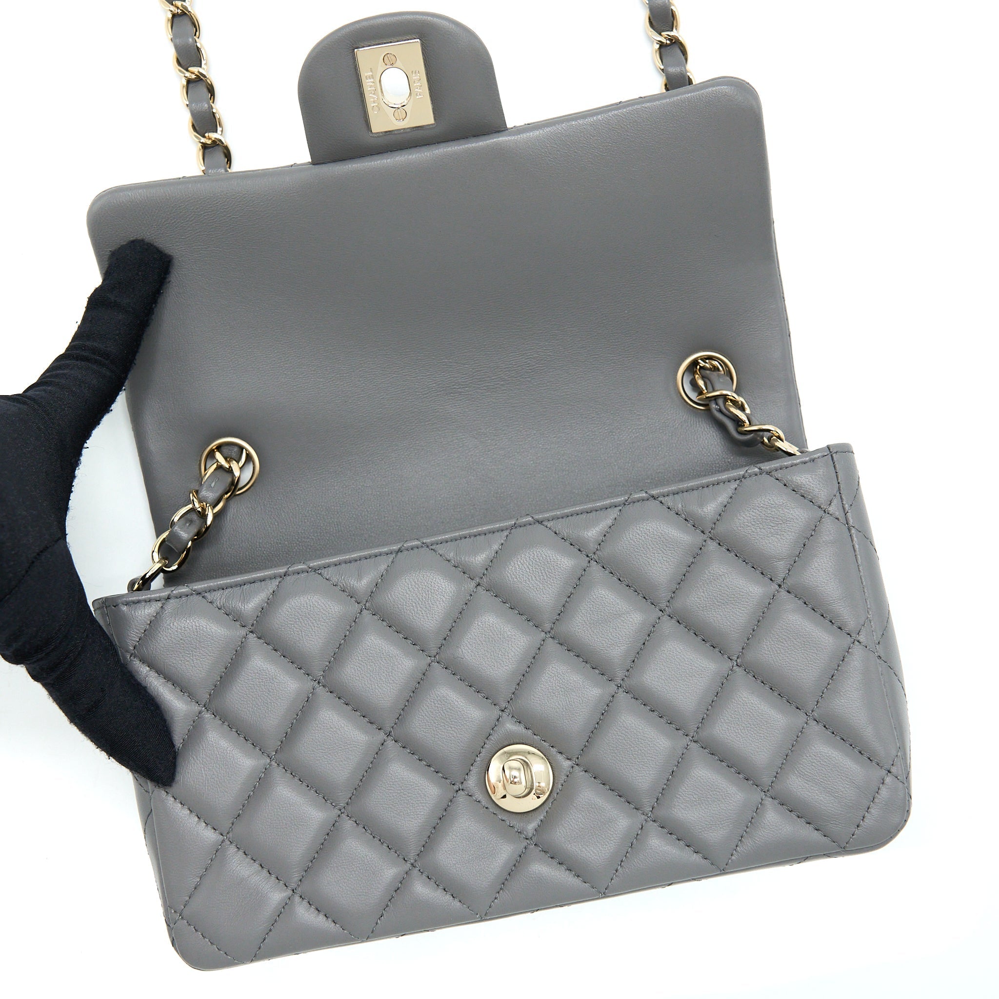 chanel-22a-mini-rectangular-flap-bag-lambskin-grey-lghw-microchip