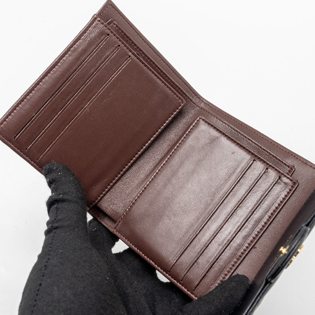 chanel-classic-compact-wallet-lambskin-black-ghw