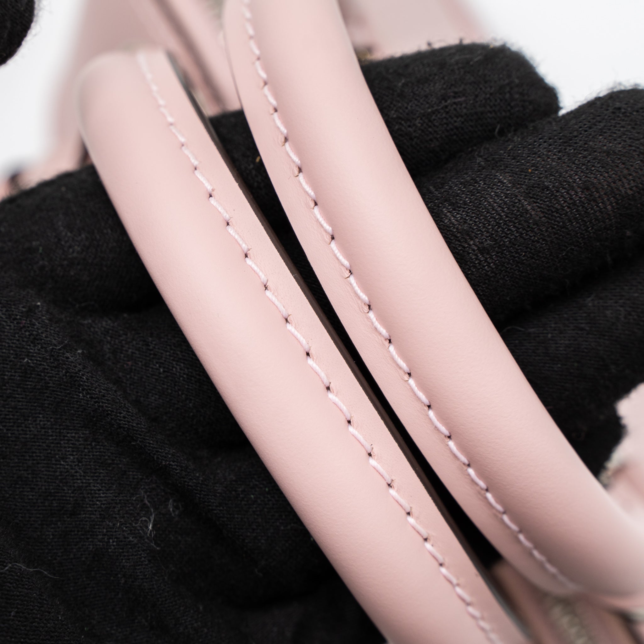 louis-vuitton-alma-bb-epi-light-pink-shw