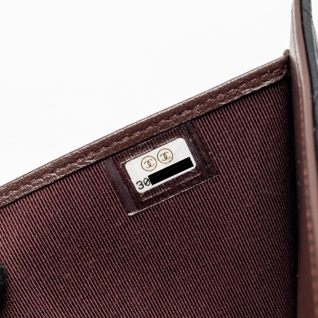 chanel-classic-compact-wallet-lambskin-black-ghw