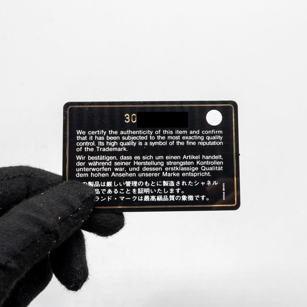 chanel-classic-compact-wallet-lambskin-black-ghw