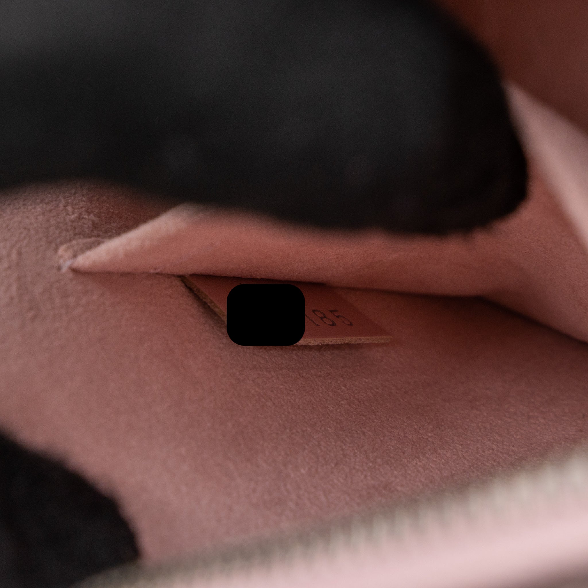 louis-vuitton-alma-bb-epi-light-pink-shw