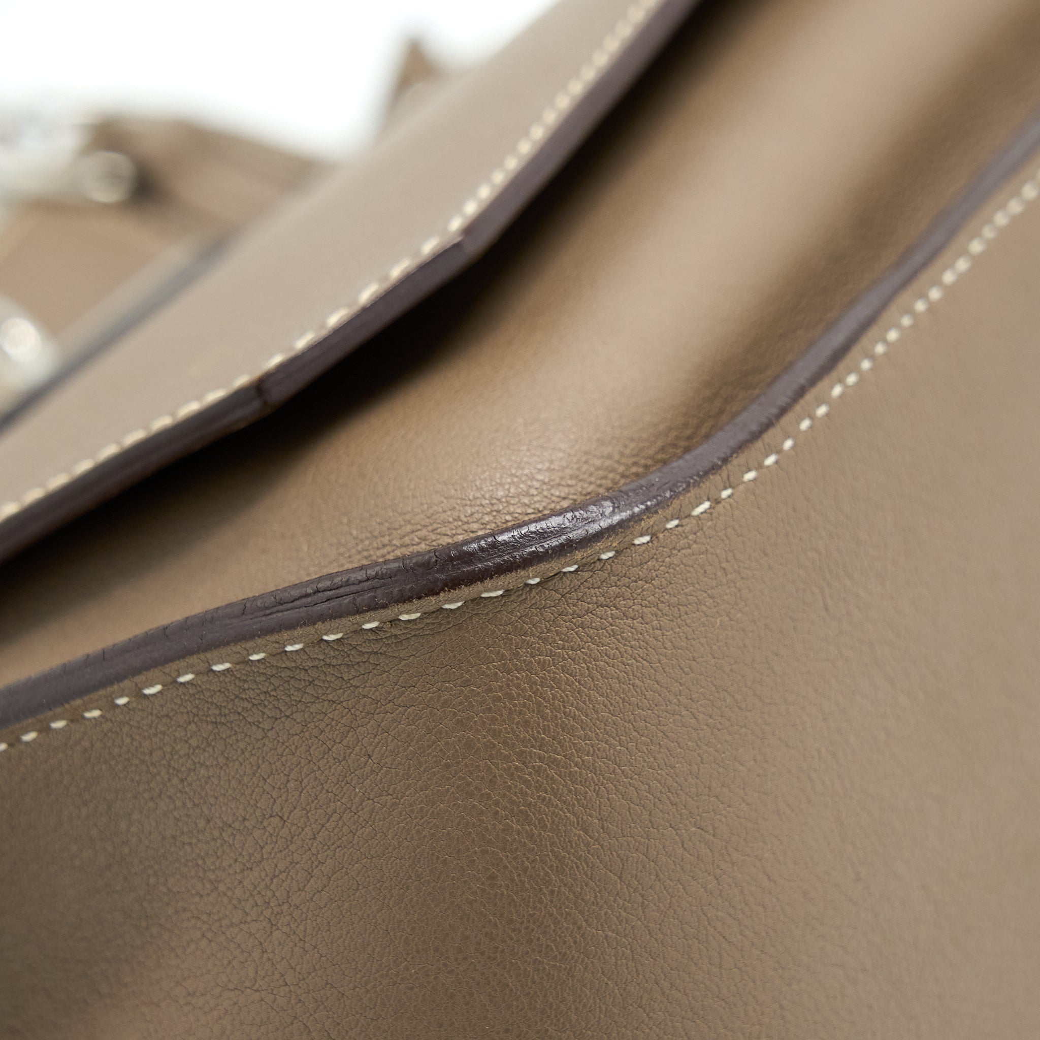 hermes-jypsiere-28-swift-etoupe-shw-stamp-square-p