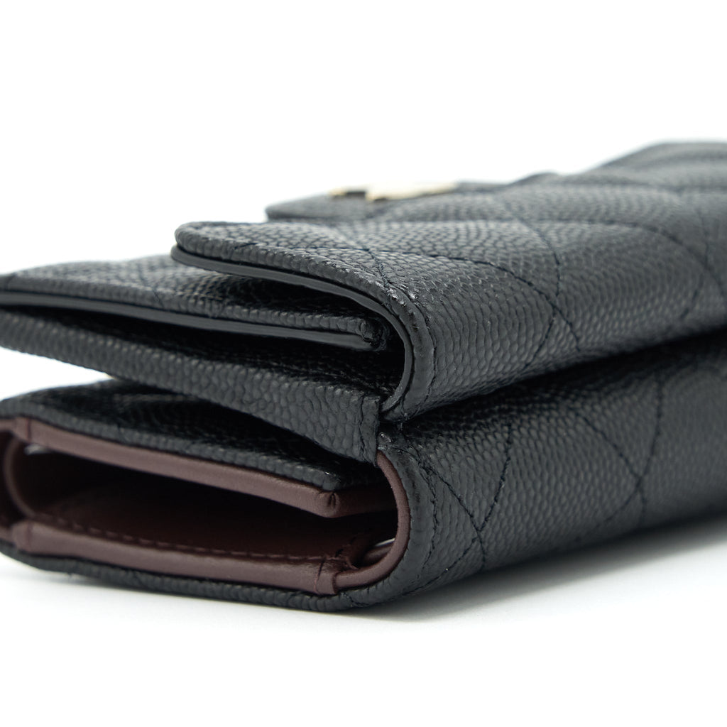 chanel-small-compact-wallet-caviar-black-lghw-1